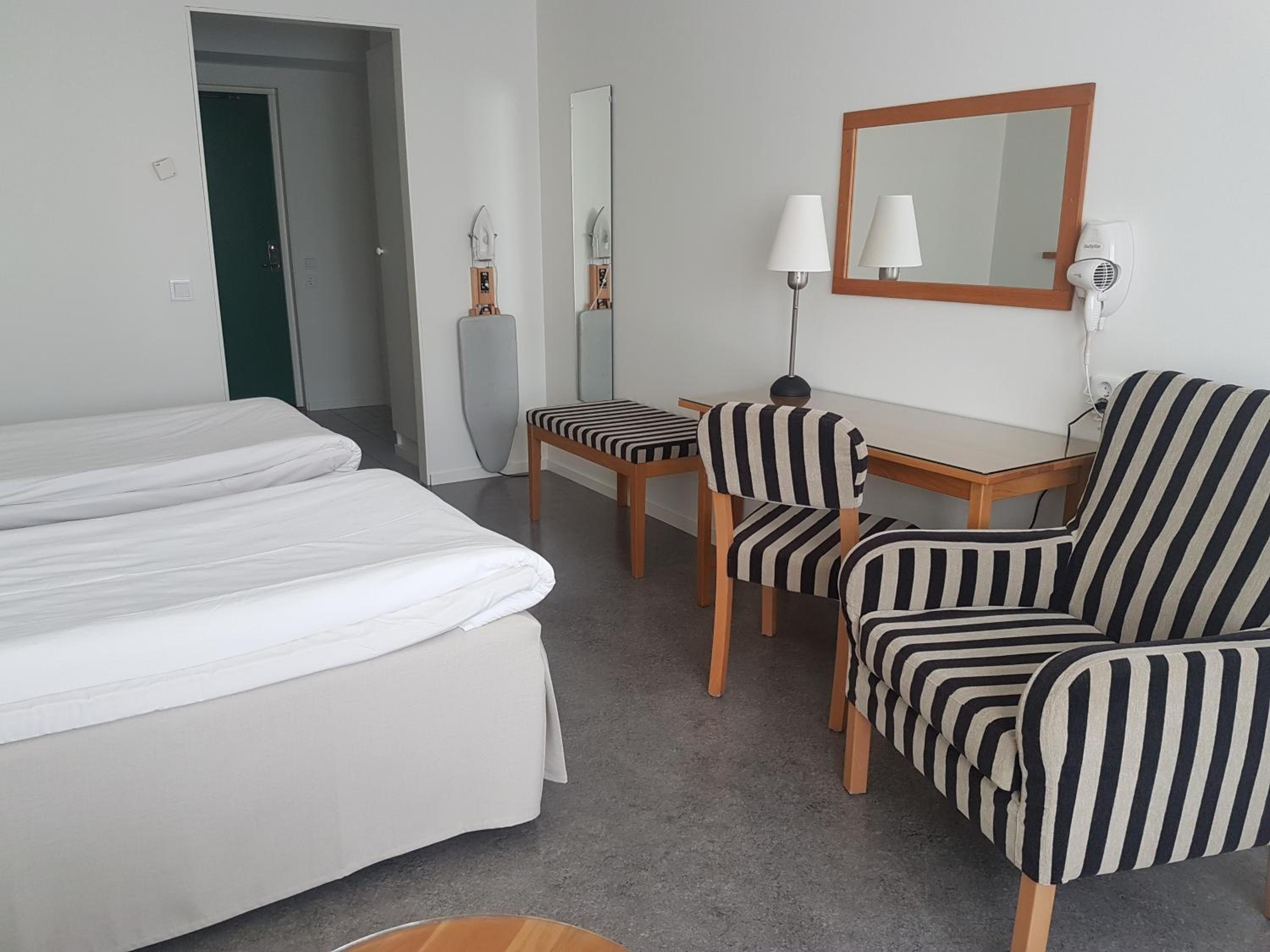 Double Room with Patio photo 1