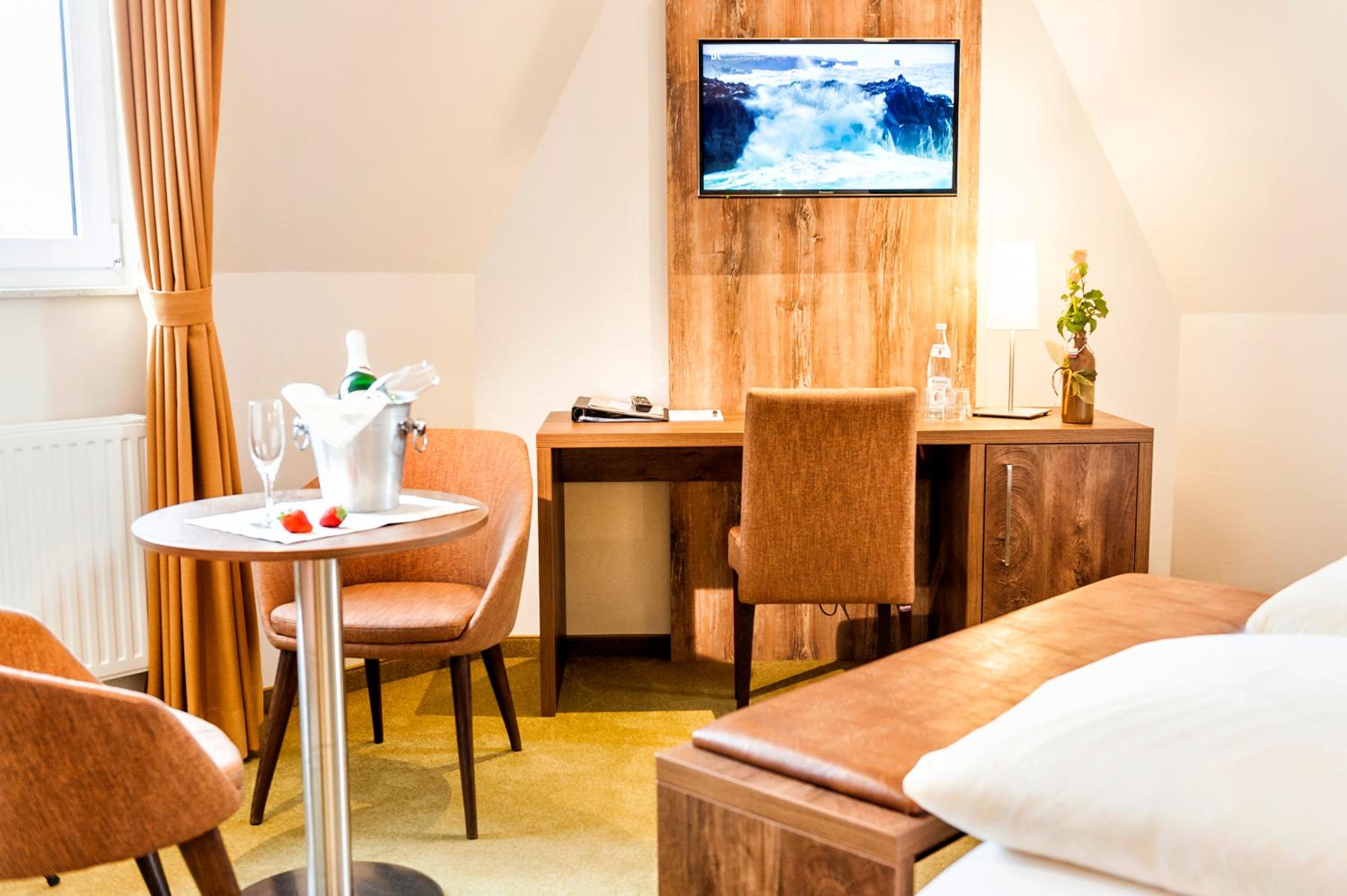 Double Room - Photo 14