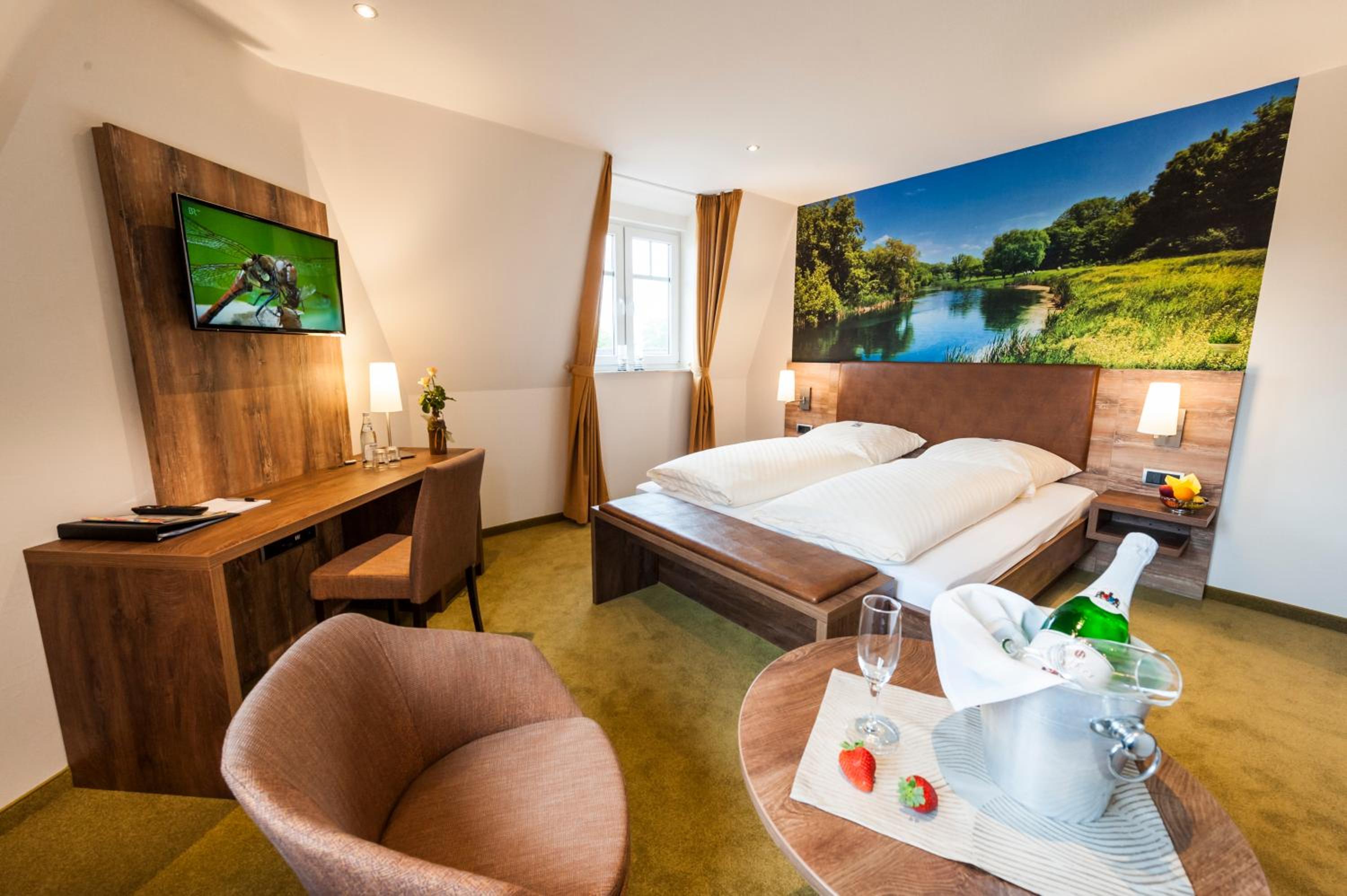 Double Room - Photo 11