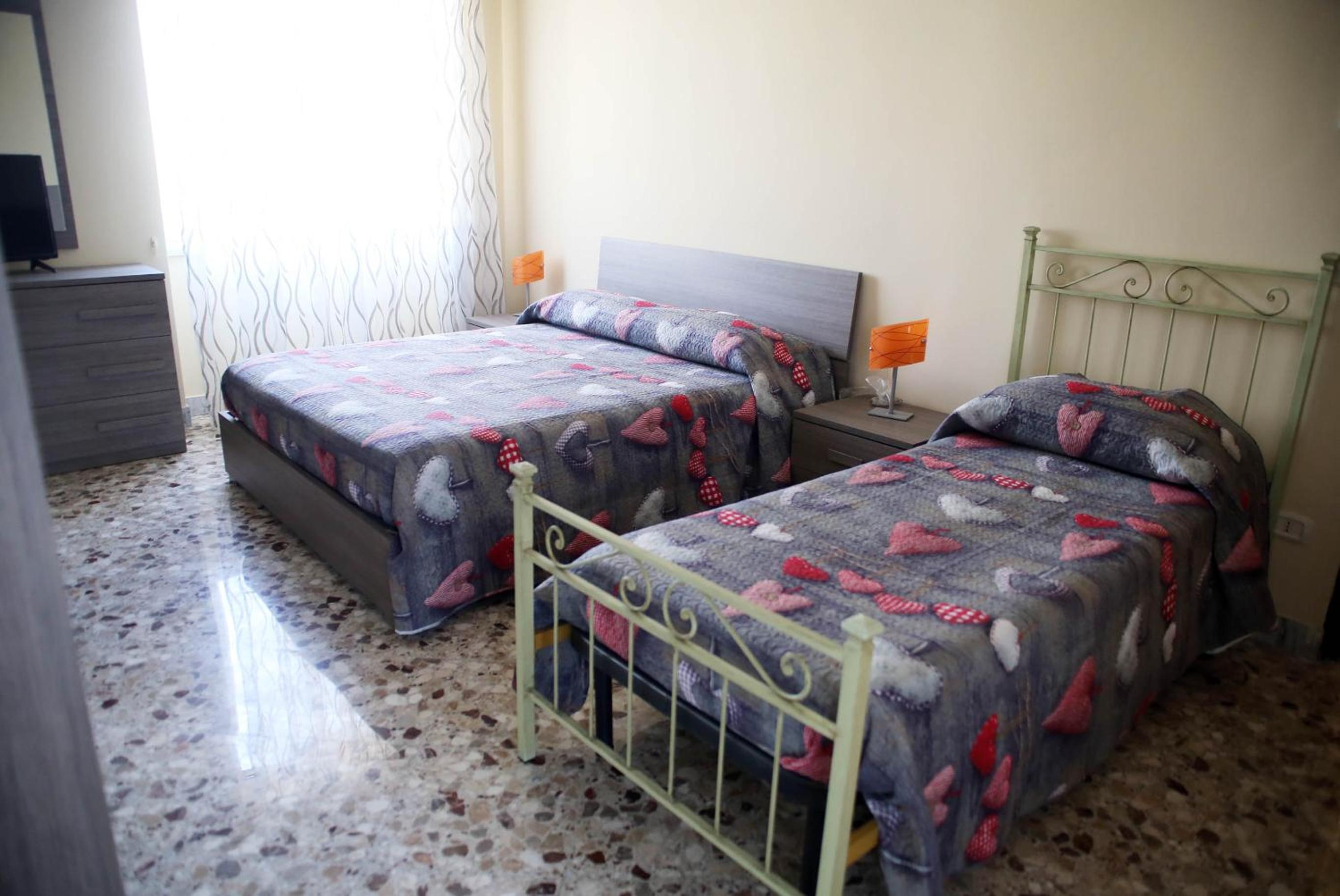 Deluxe Room (2 Adults + 1 Child) photo 2