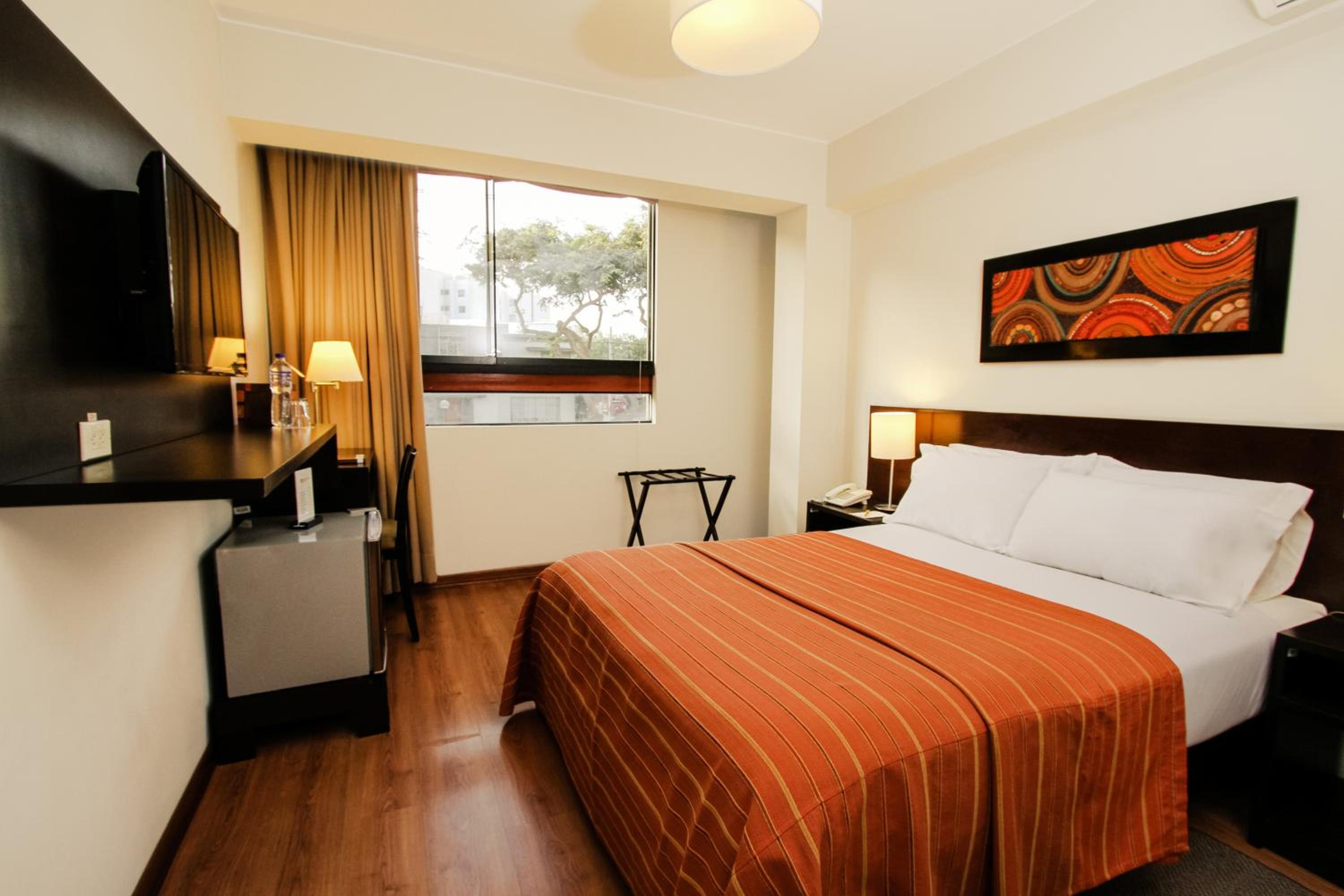 Double Room - Photo 6