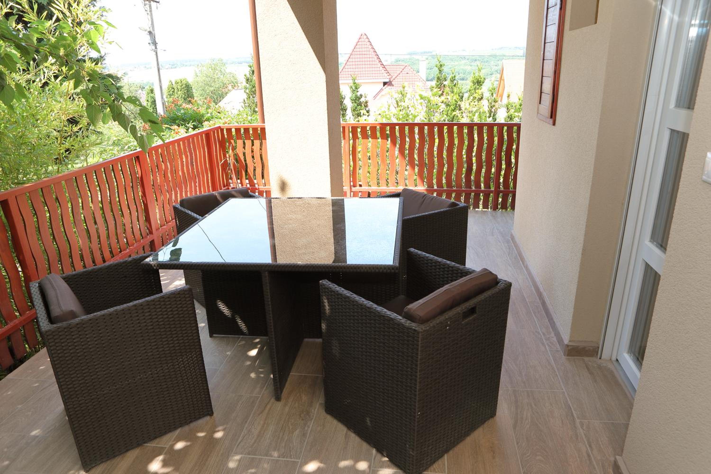 Apartment with Terrace photo 3