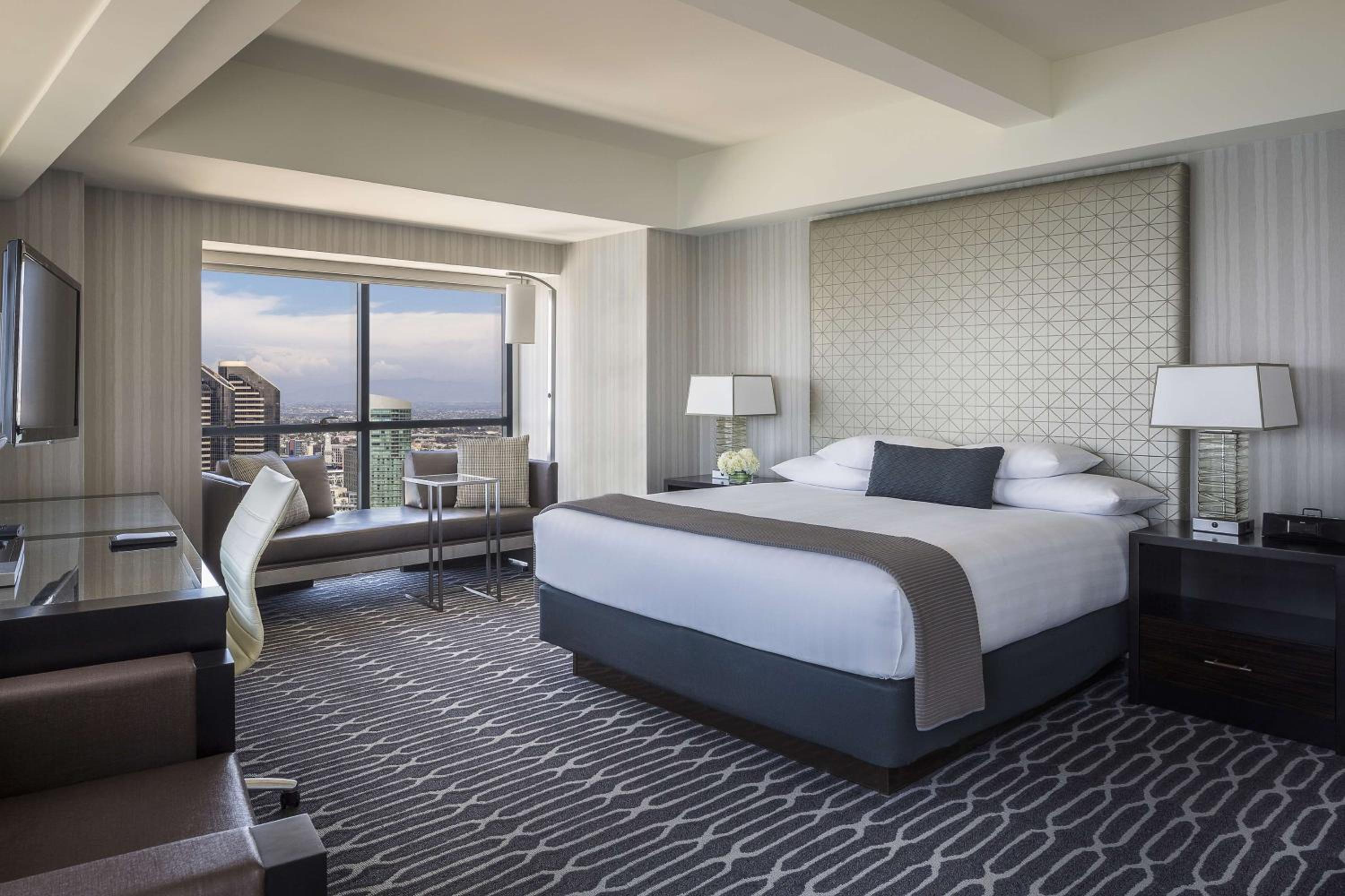 King Room with City View