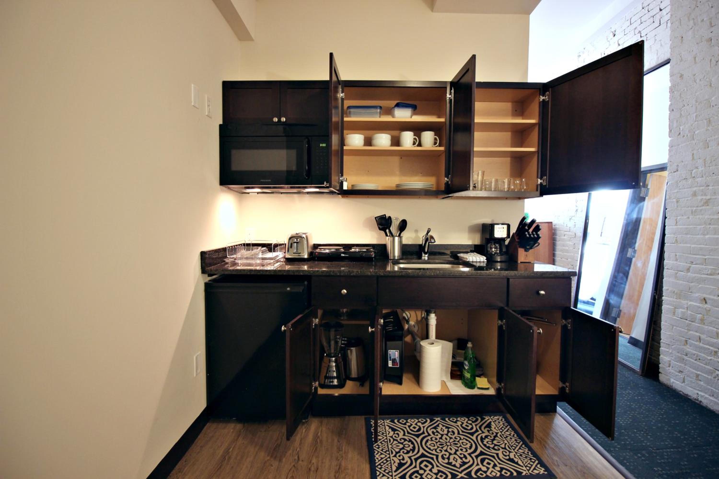 Deluxe Studio - Photo 9