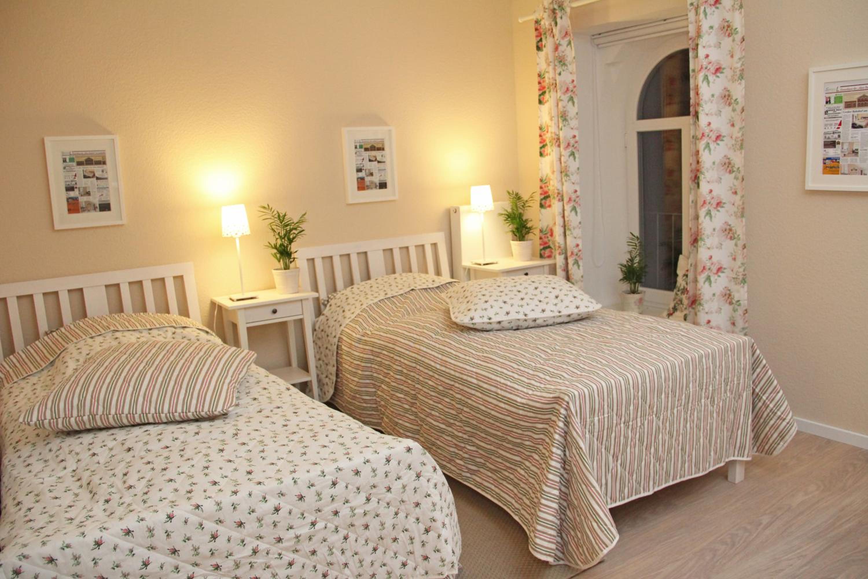 Twin Room with Bathroom photo 3