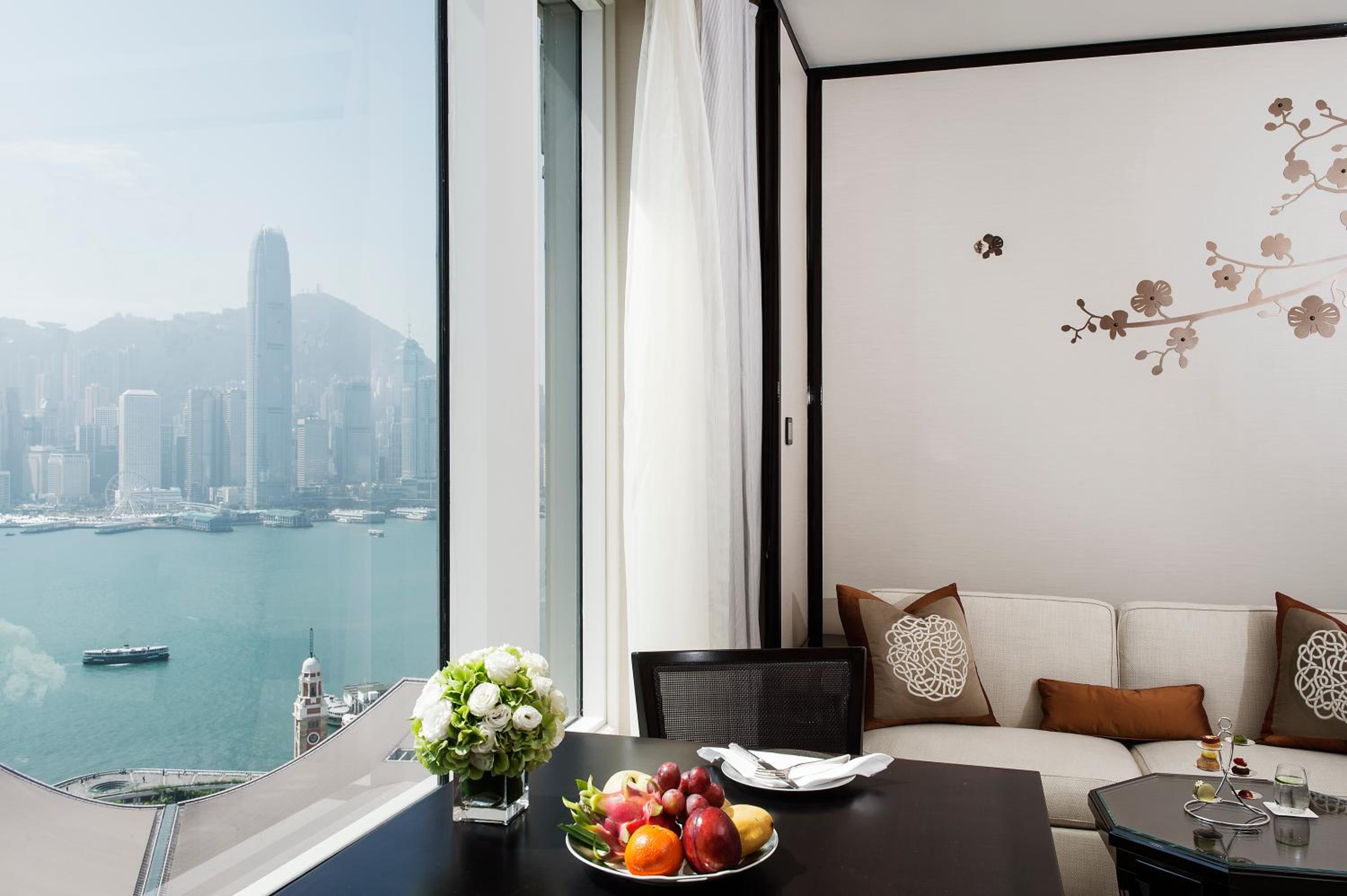 Grand Deluxe Harbor View King Room photo 2