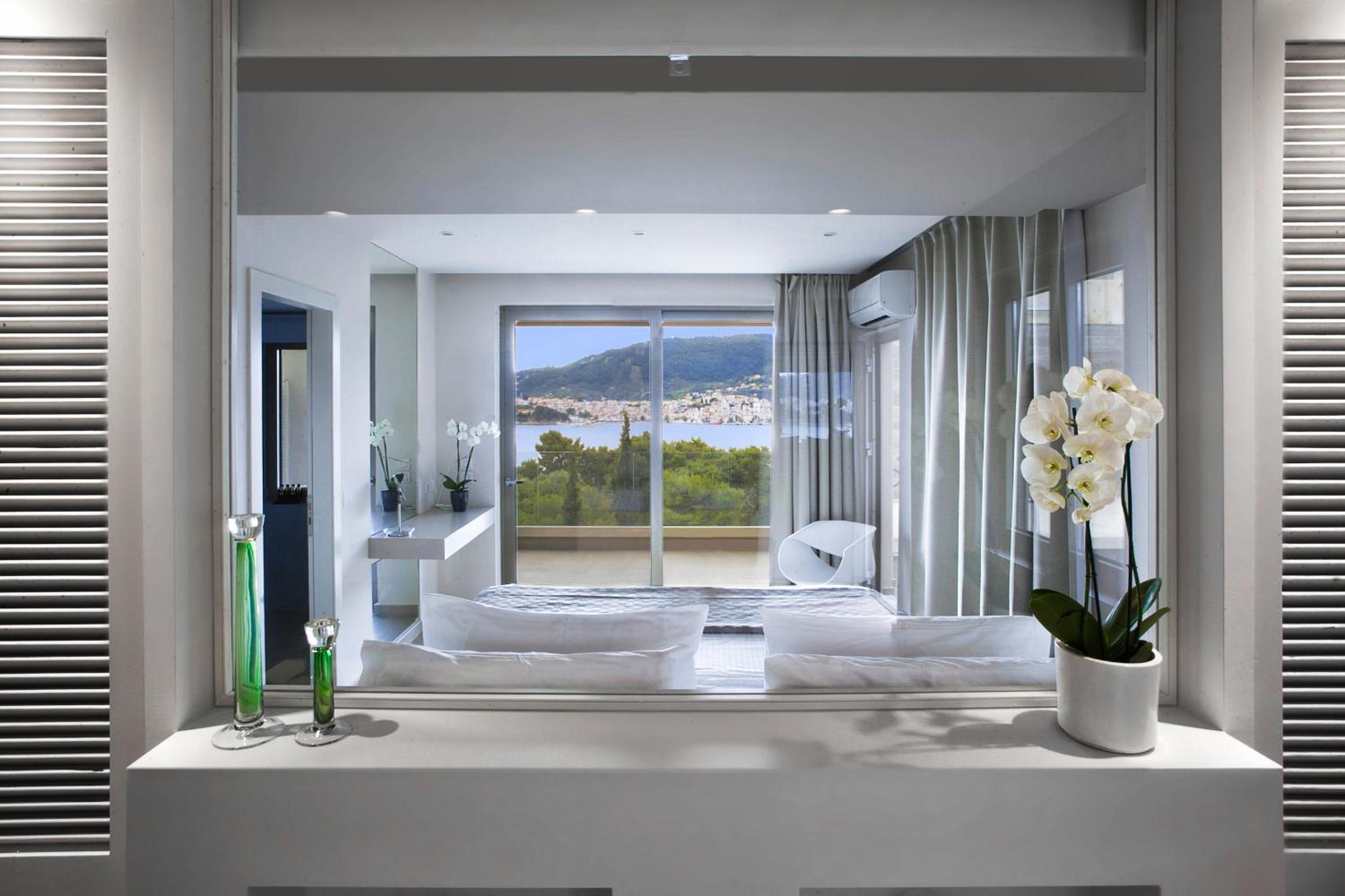 Two-Bedroom Suite photo 3