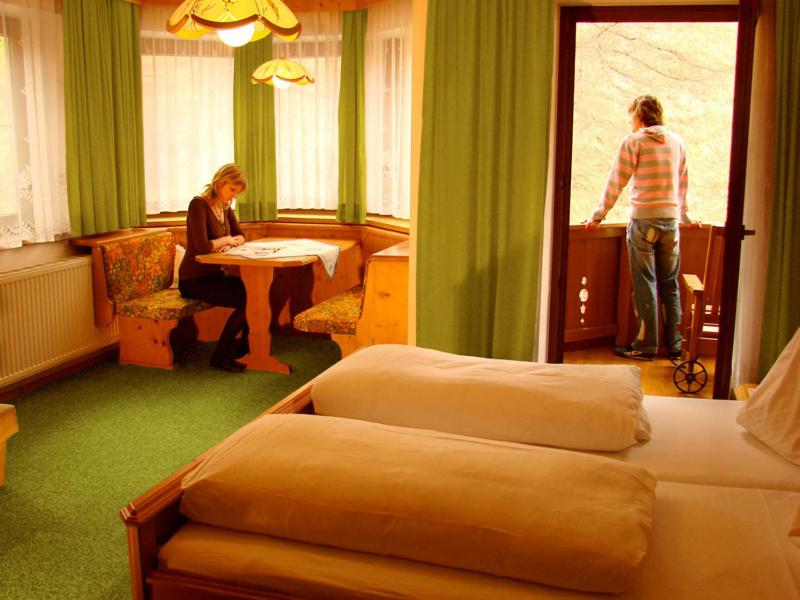 Double Room - Photo 5
