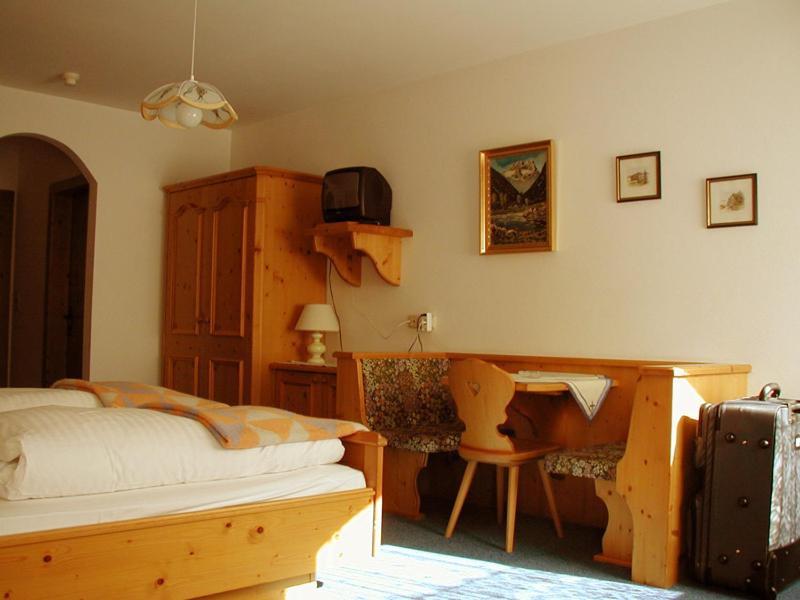 Double Room - Photo 6