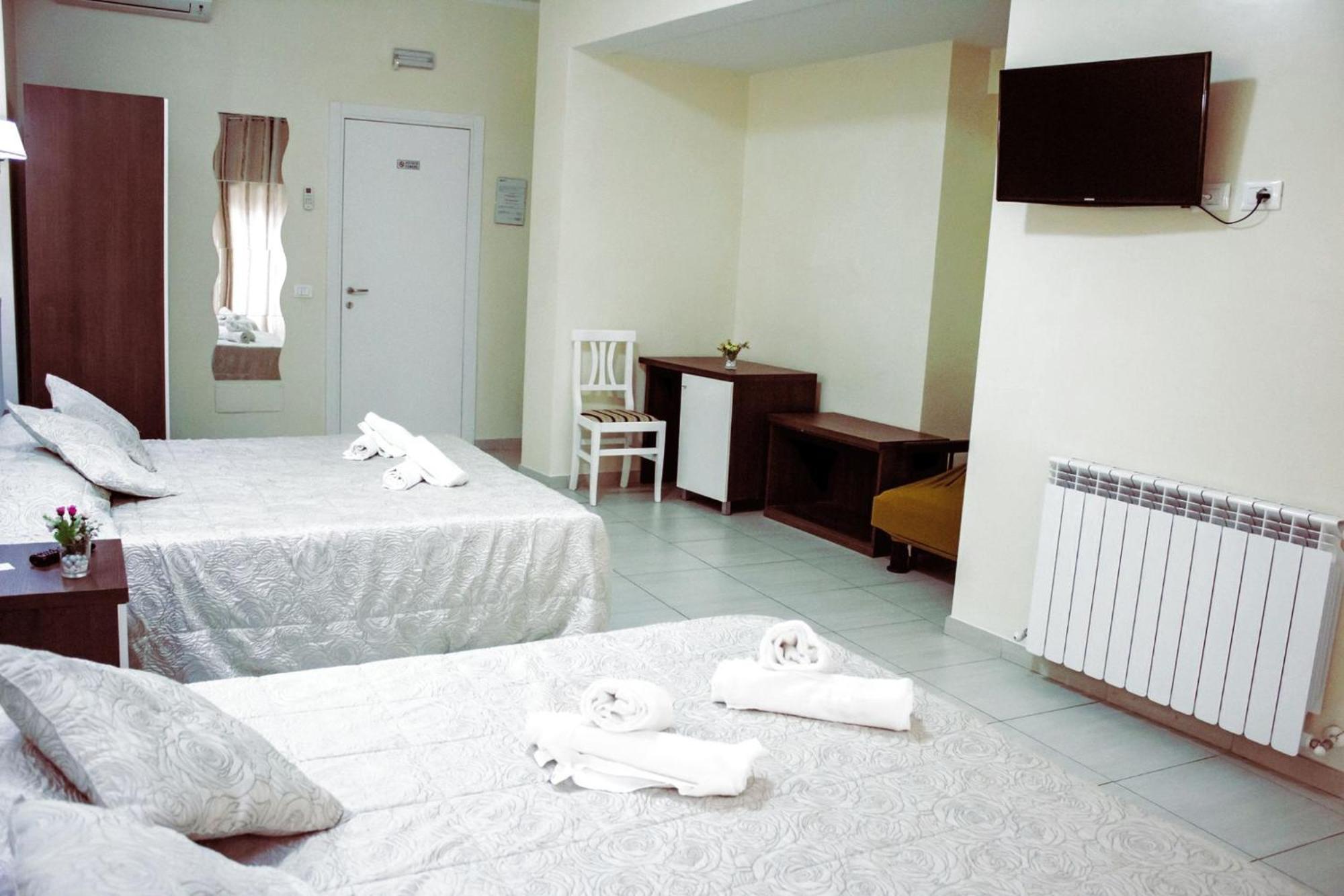 Quadruple Room photo 3