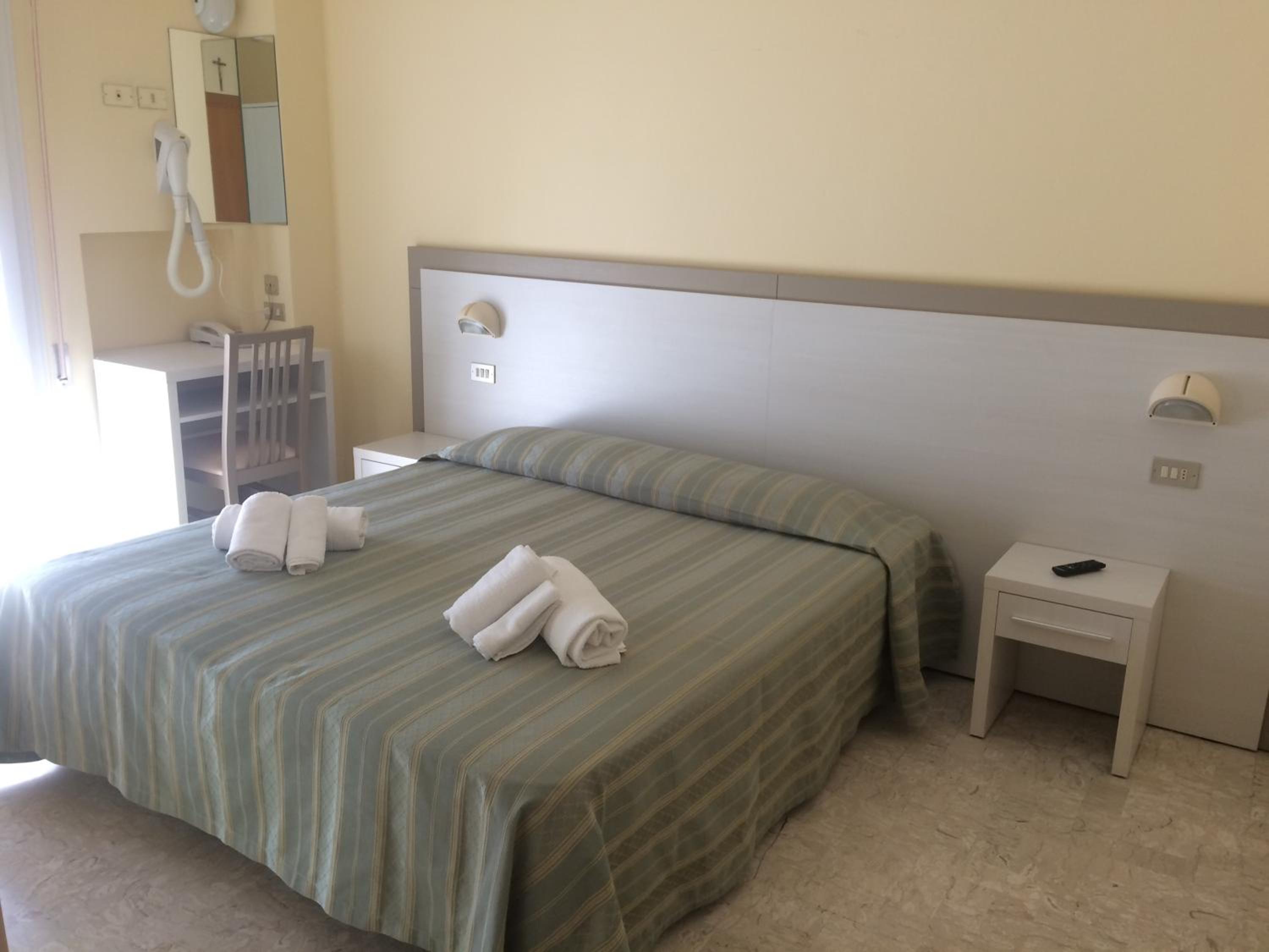 Double or Twin Room with Sea View