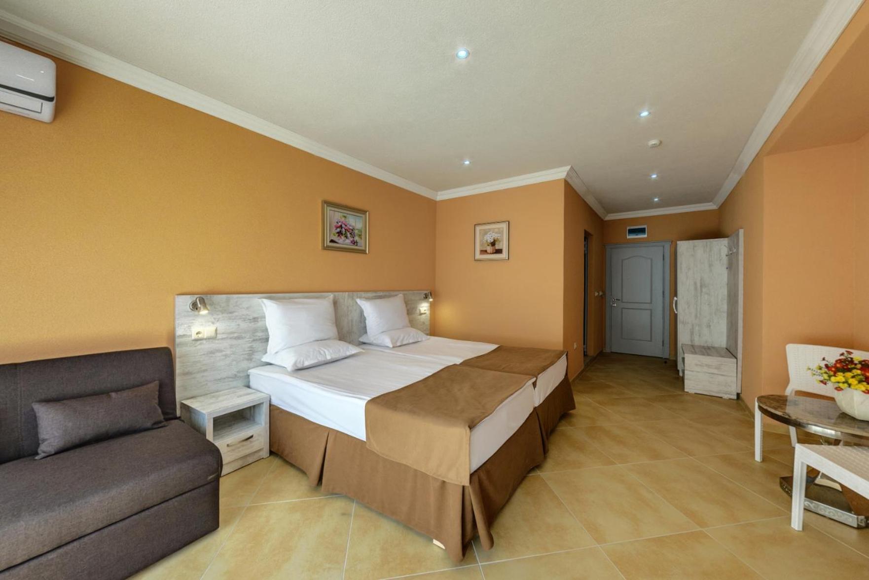 Superior Room (2 Adults + 2 Children)