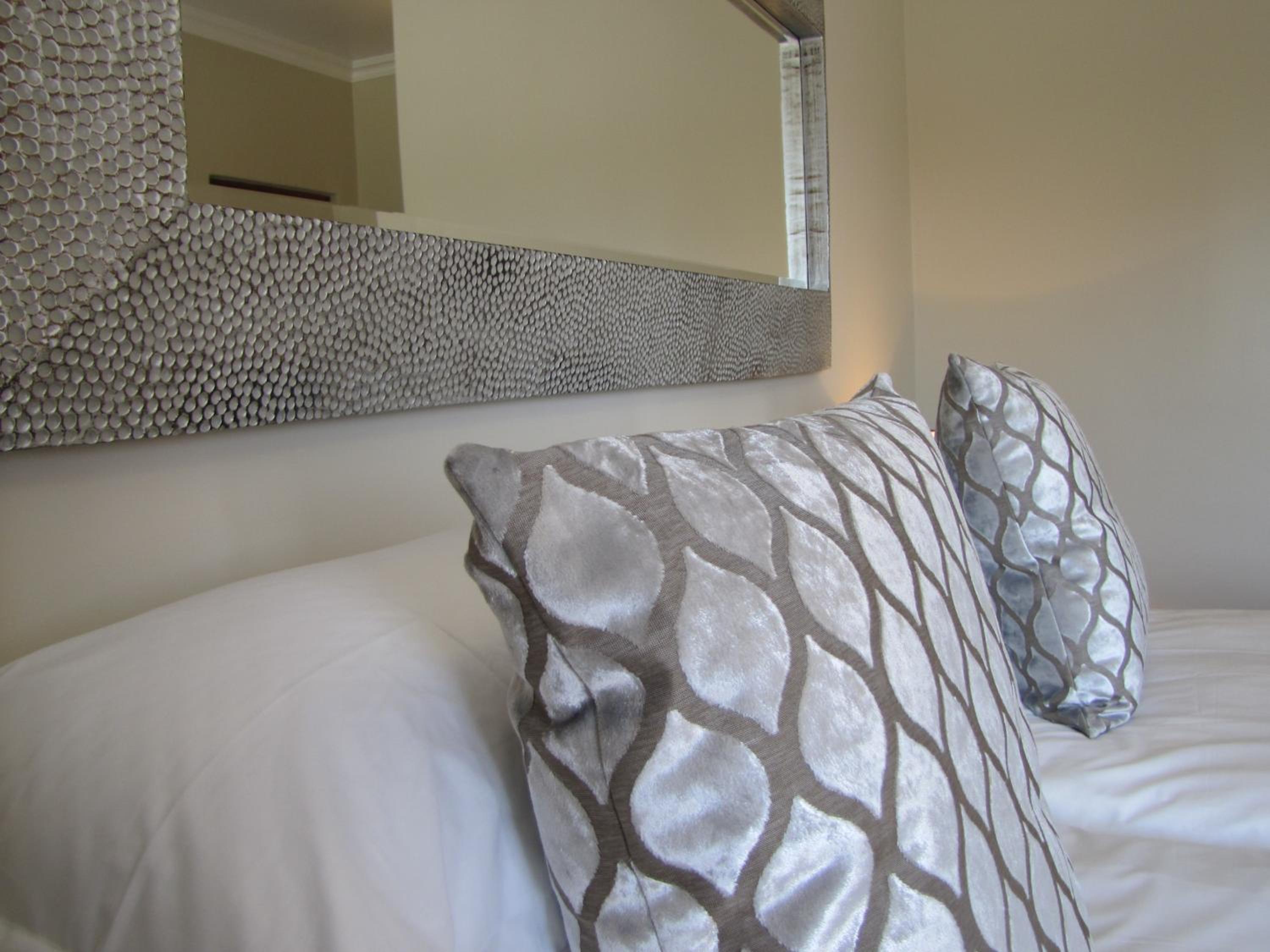 Deluxe Double Room - Photo 25