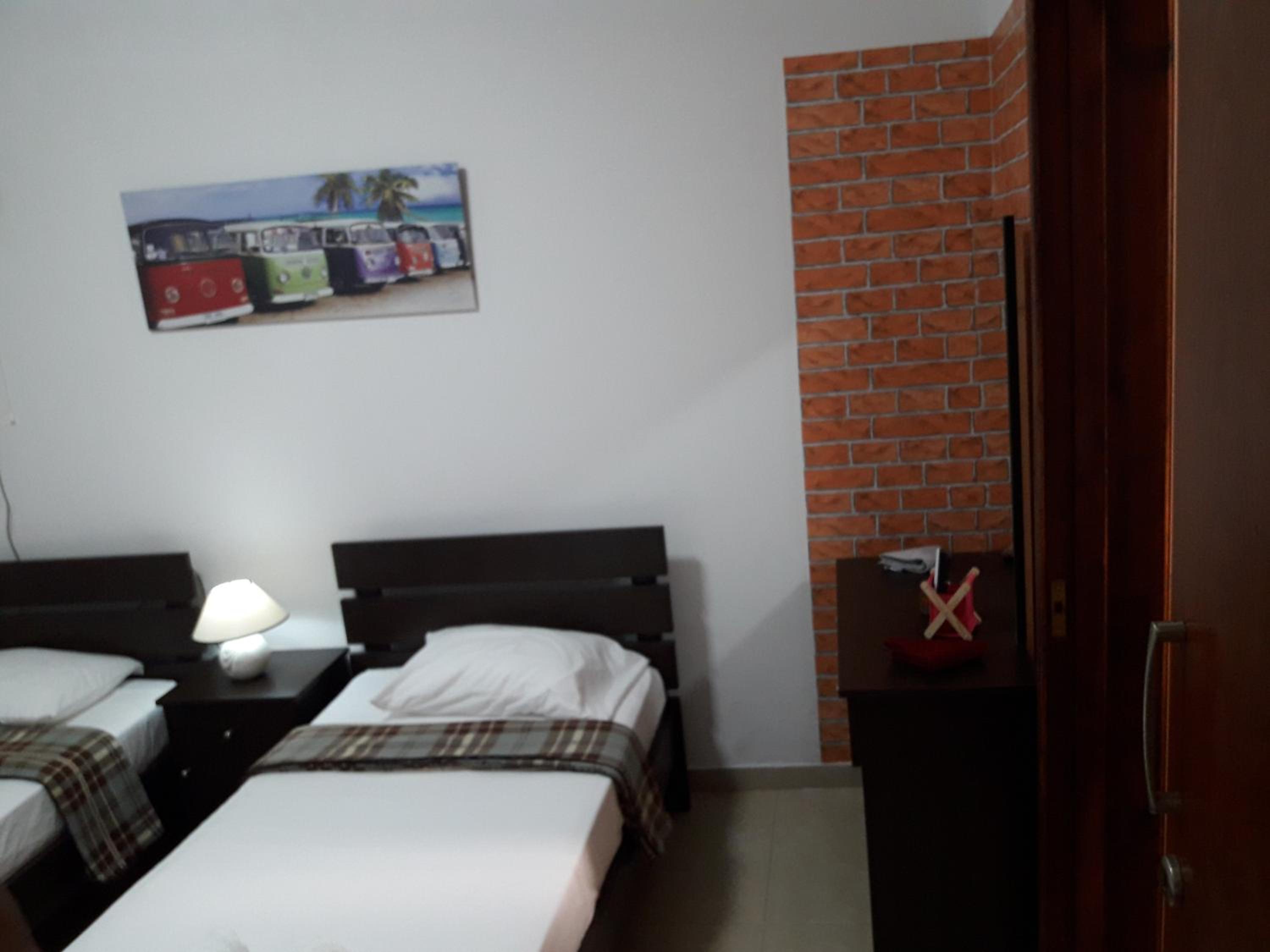 Budget Twin Room photo 3