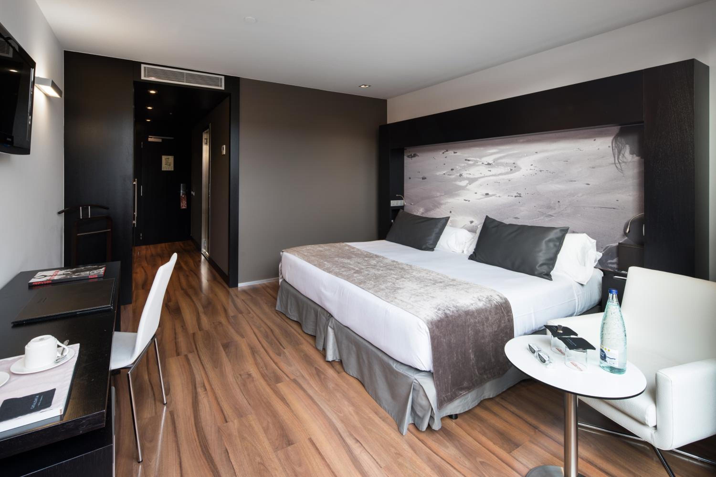 Superior Double or Twin Room with Terrace photo 3