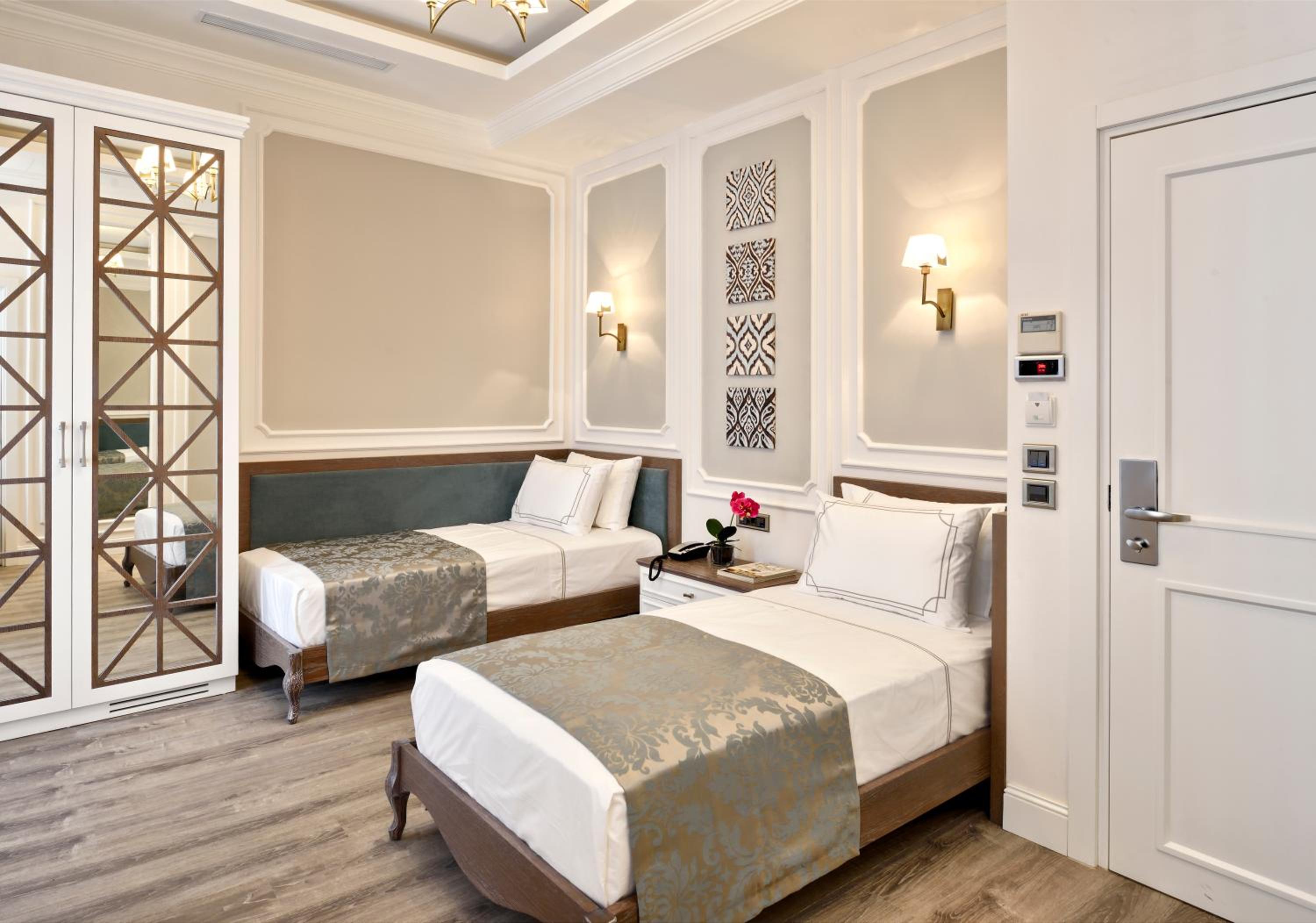 Standard Twin Room photo 1