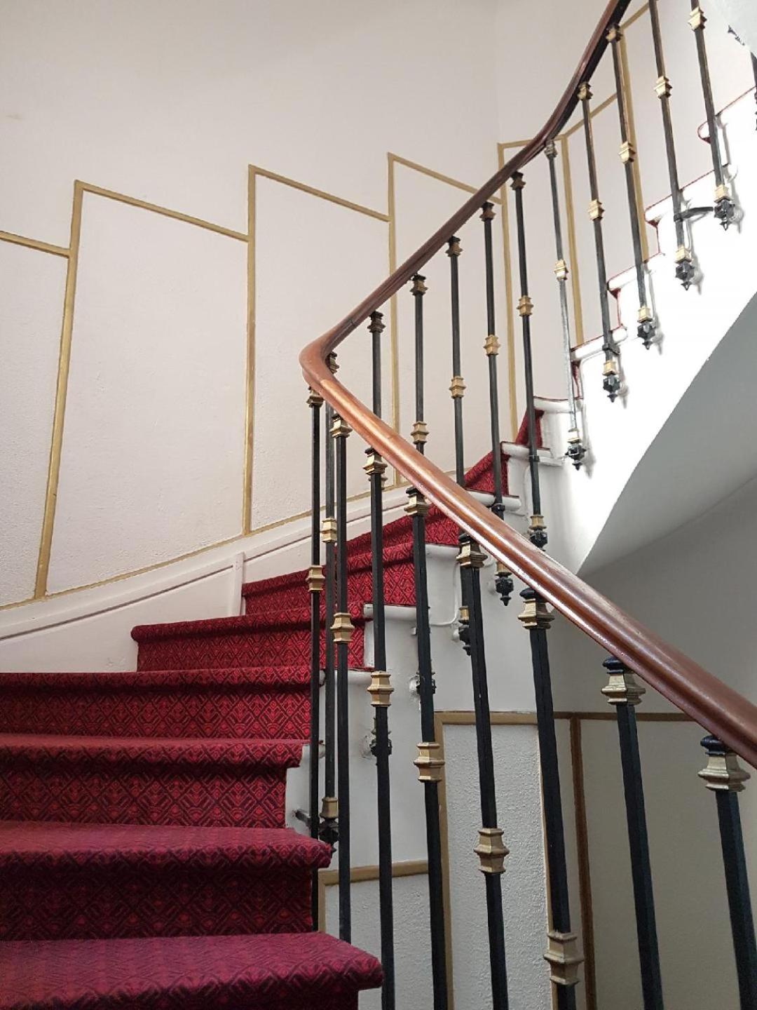 Superior Double or Twin Room, stairs only - Photo 3