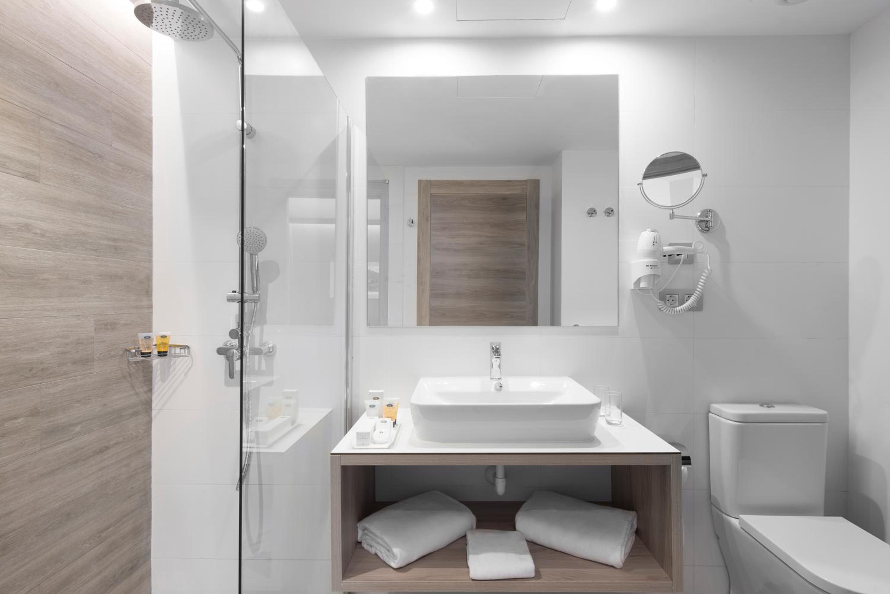 Junior Suite Family Superior (2 Adults + 5 Children) photo 3