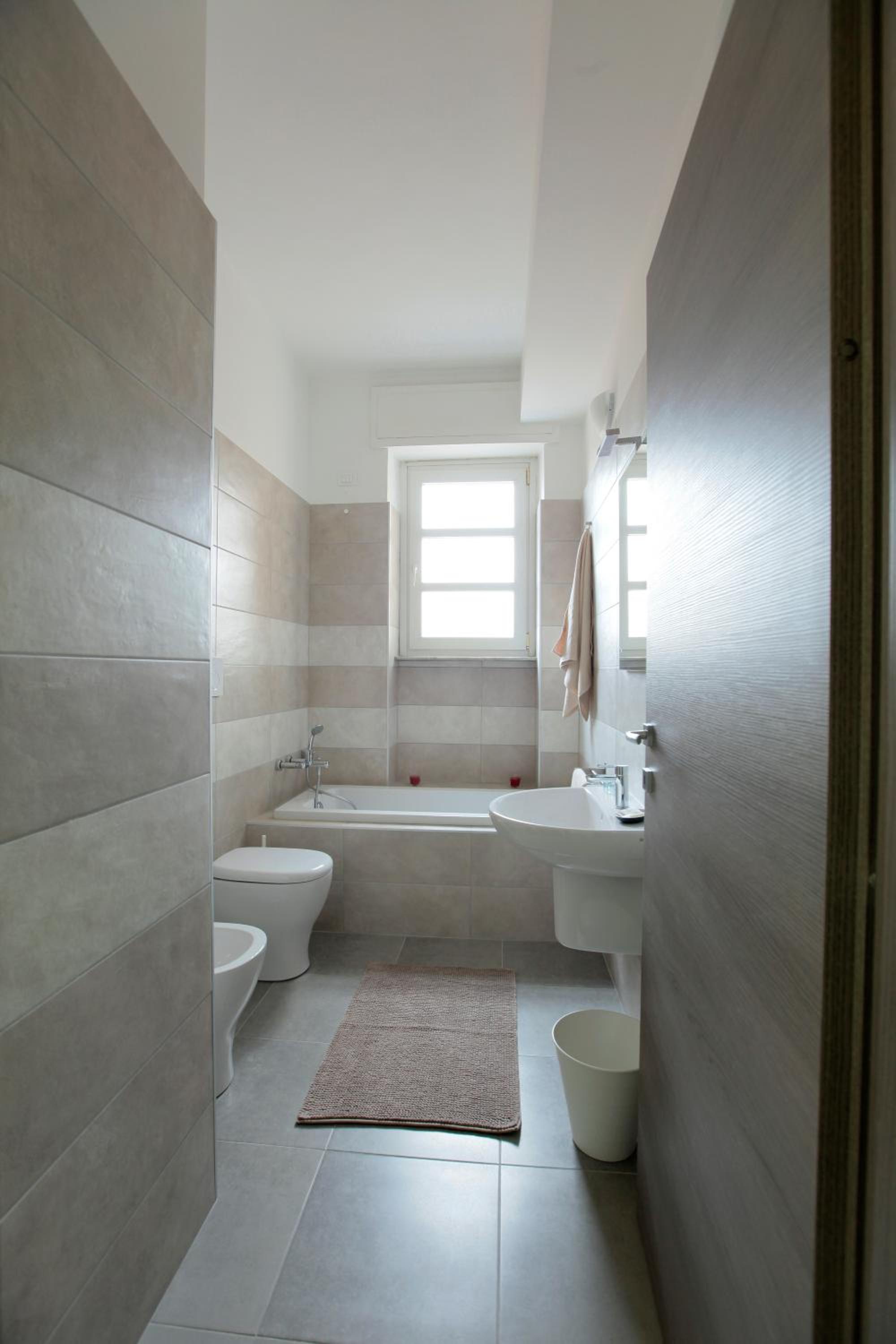 Double or Twin Room - Photo 6