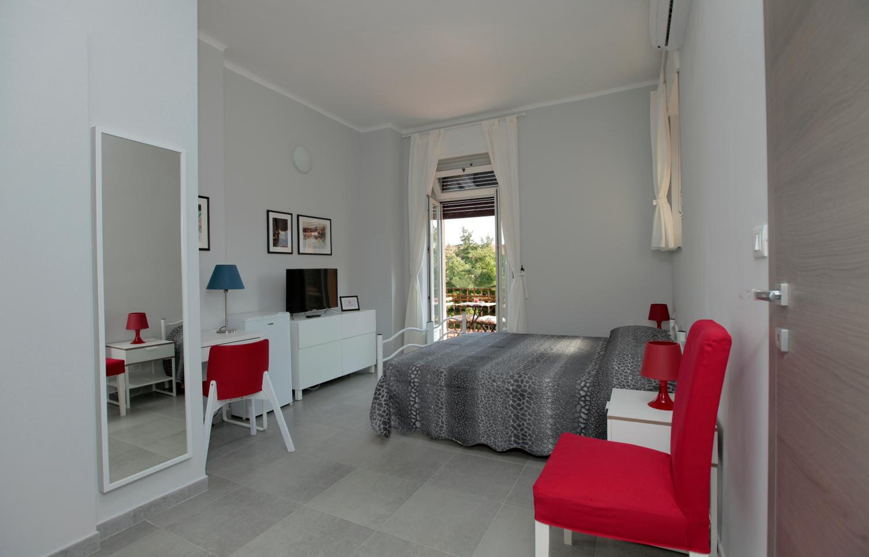 Double or Twin Room - Photo 2