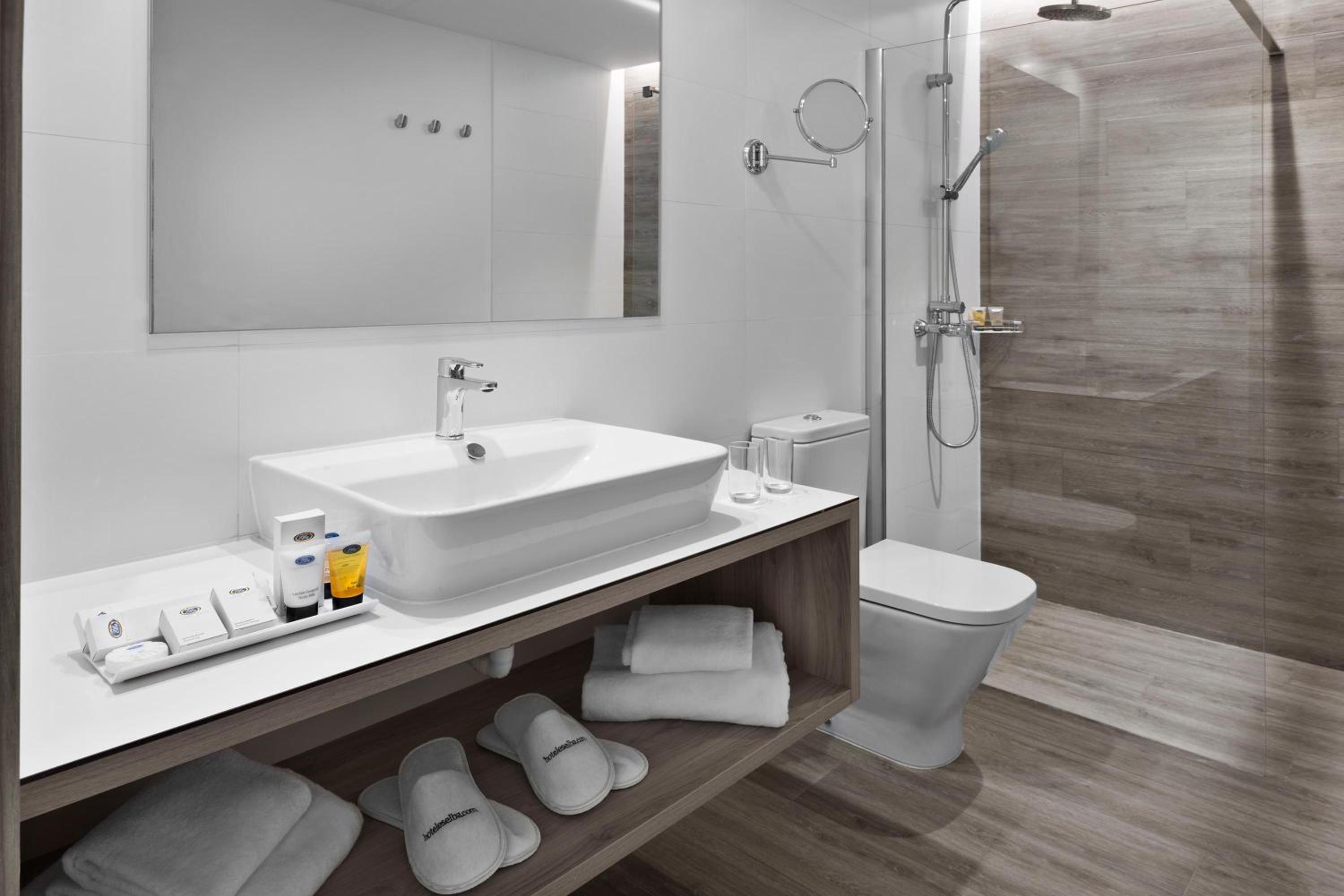Prestige Suite (2 adults + 1 child) photo 3