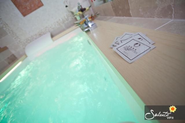 Suite with Spa Bath - Photo 6