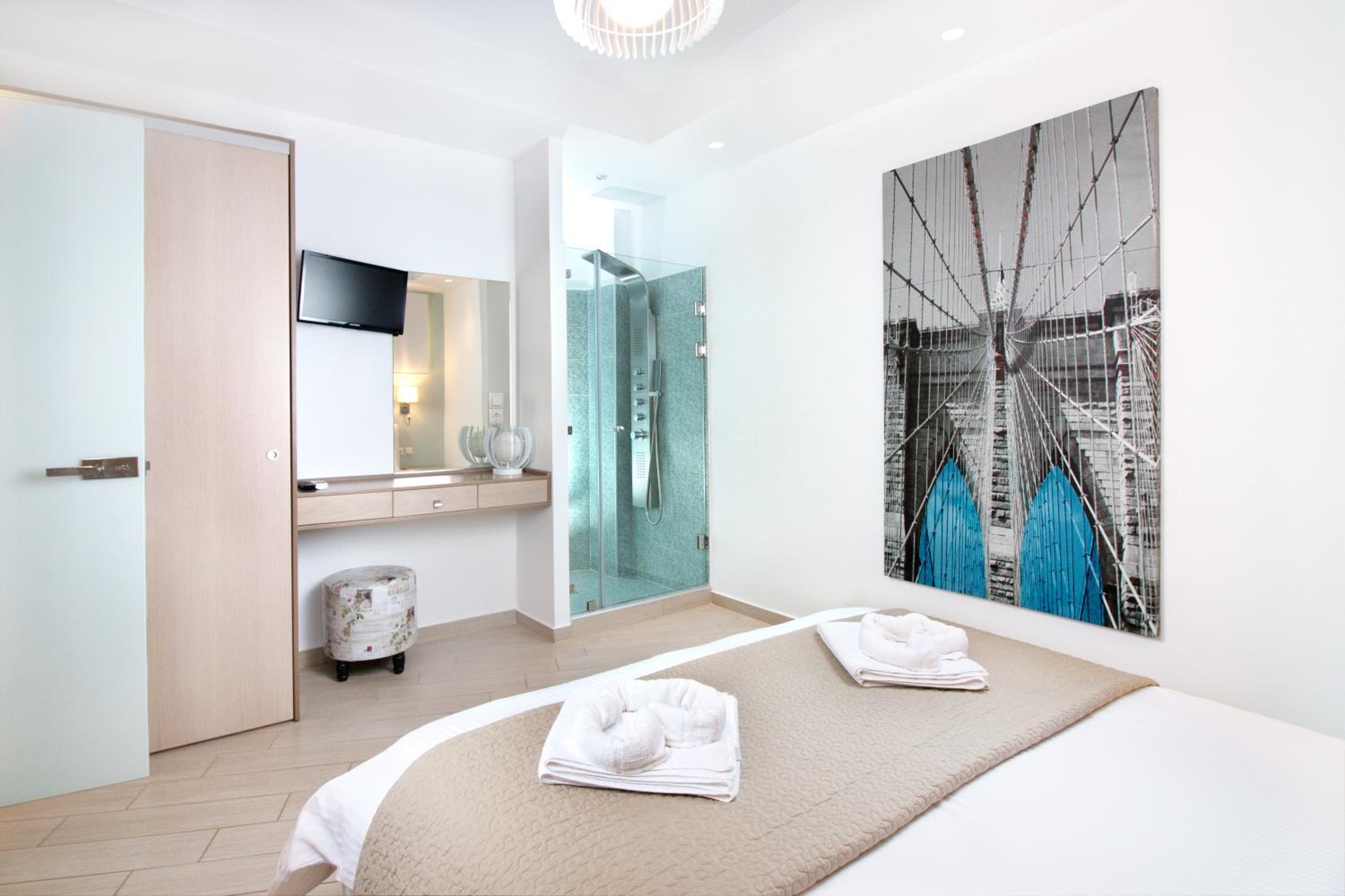 One-Bedroom Apartment - Sea View