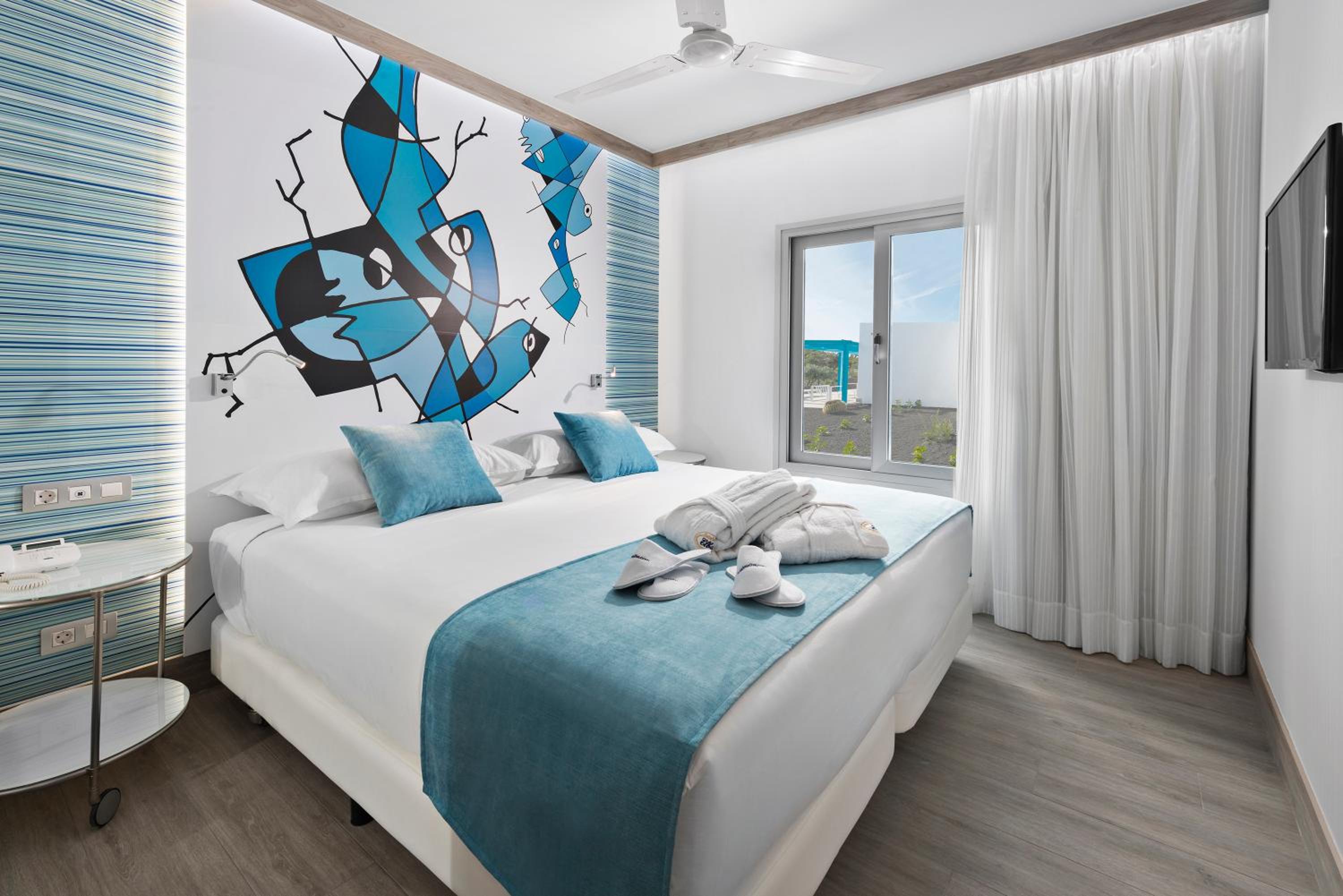 Suite Confort (2 Adultos + 1 Niño) Suite Confort (2 Adultos + 1 Niño)