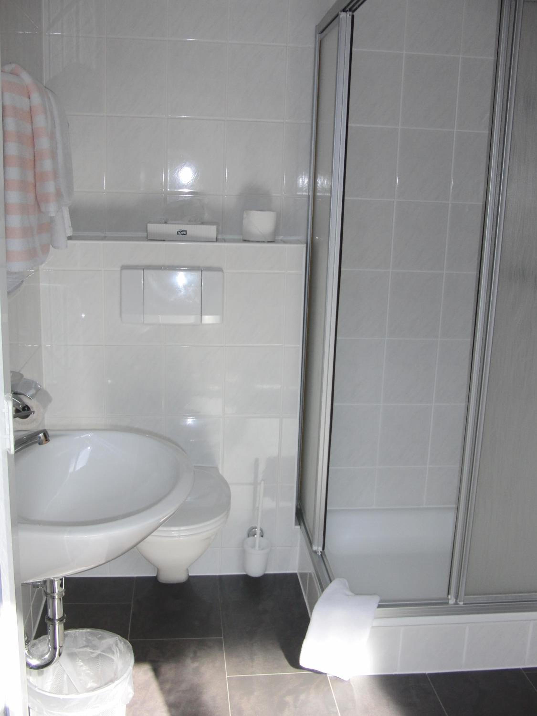 Double Room - Photo 14