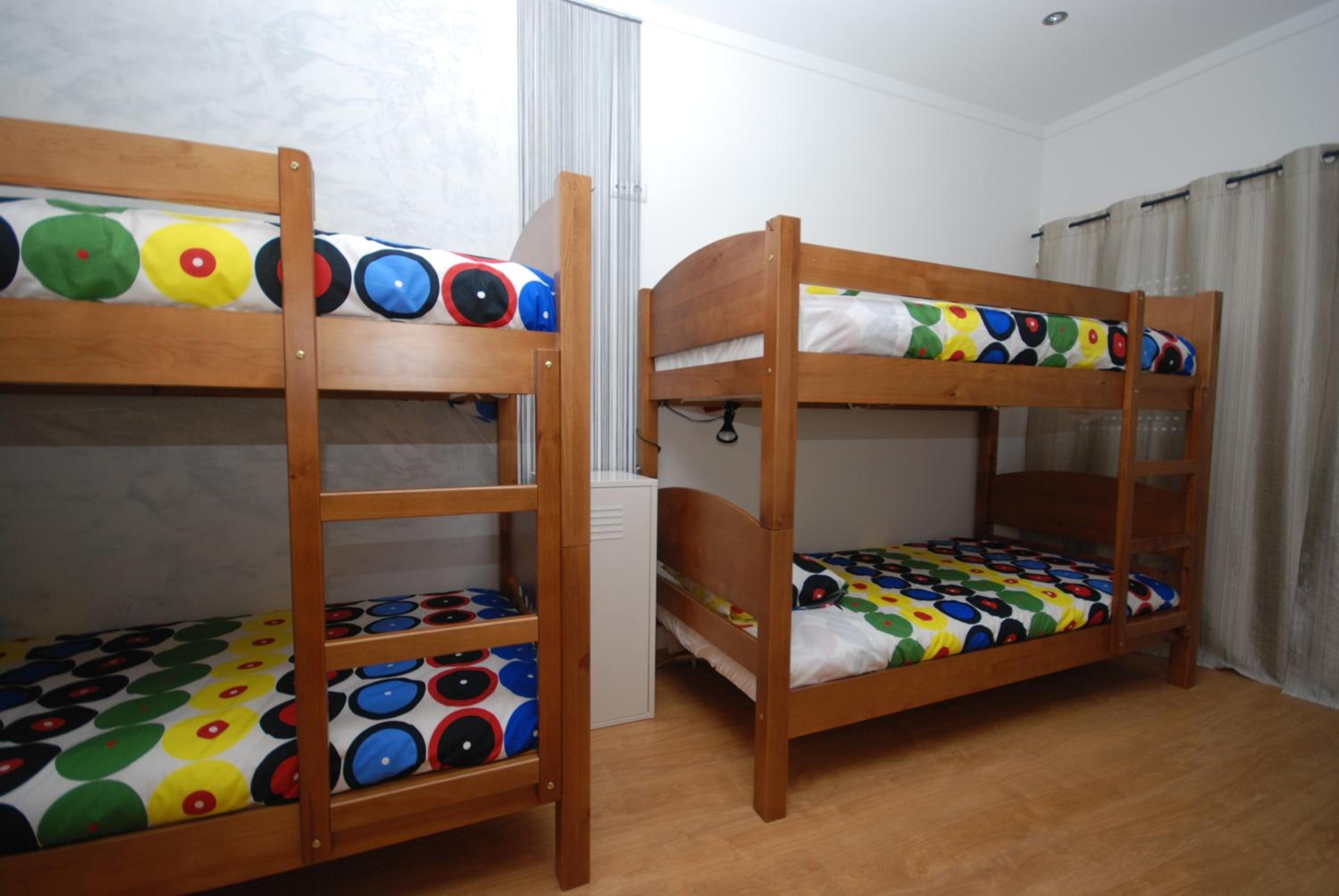 Bed in 4-Bed Mixed Dormitory Room photo 2