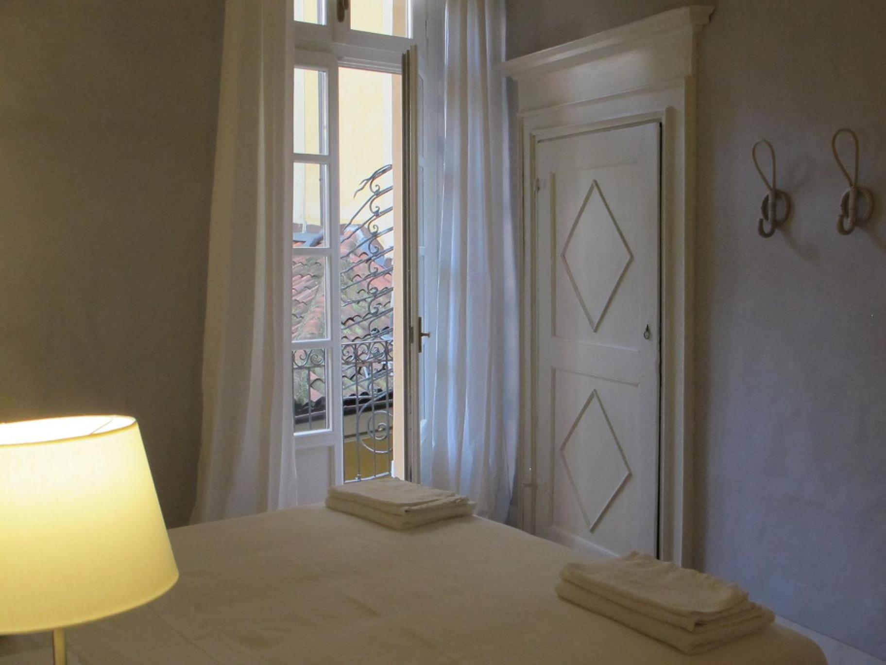 Three-Bedroom Apartment - Photo 3