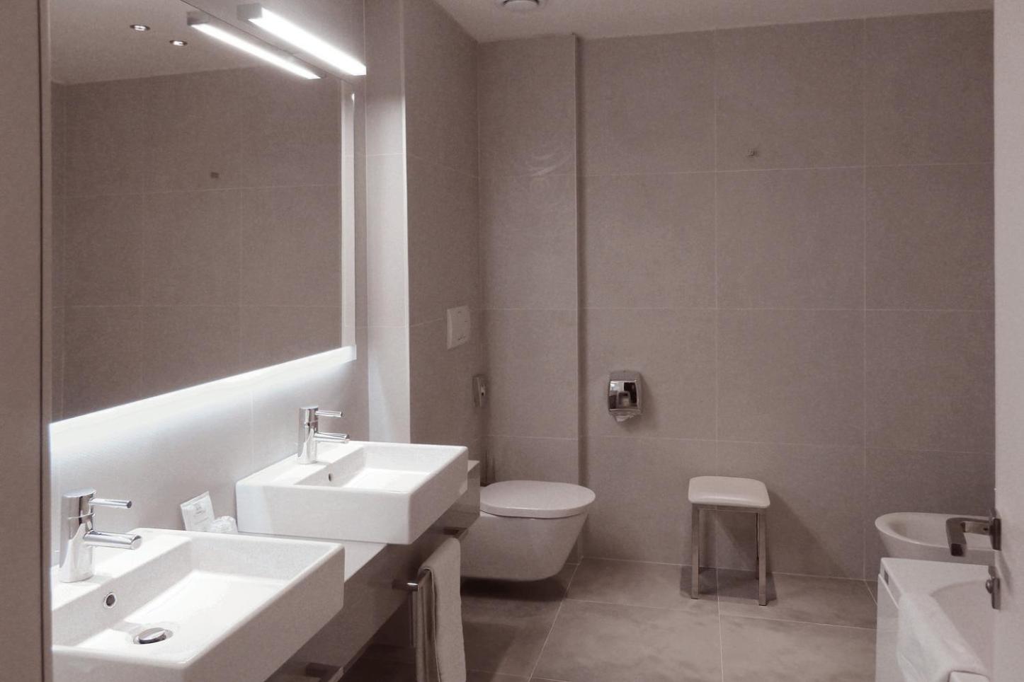 Classic Double or Twin Room - Photo 4