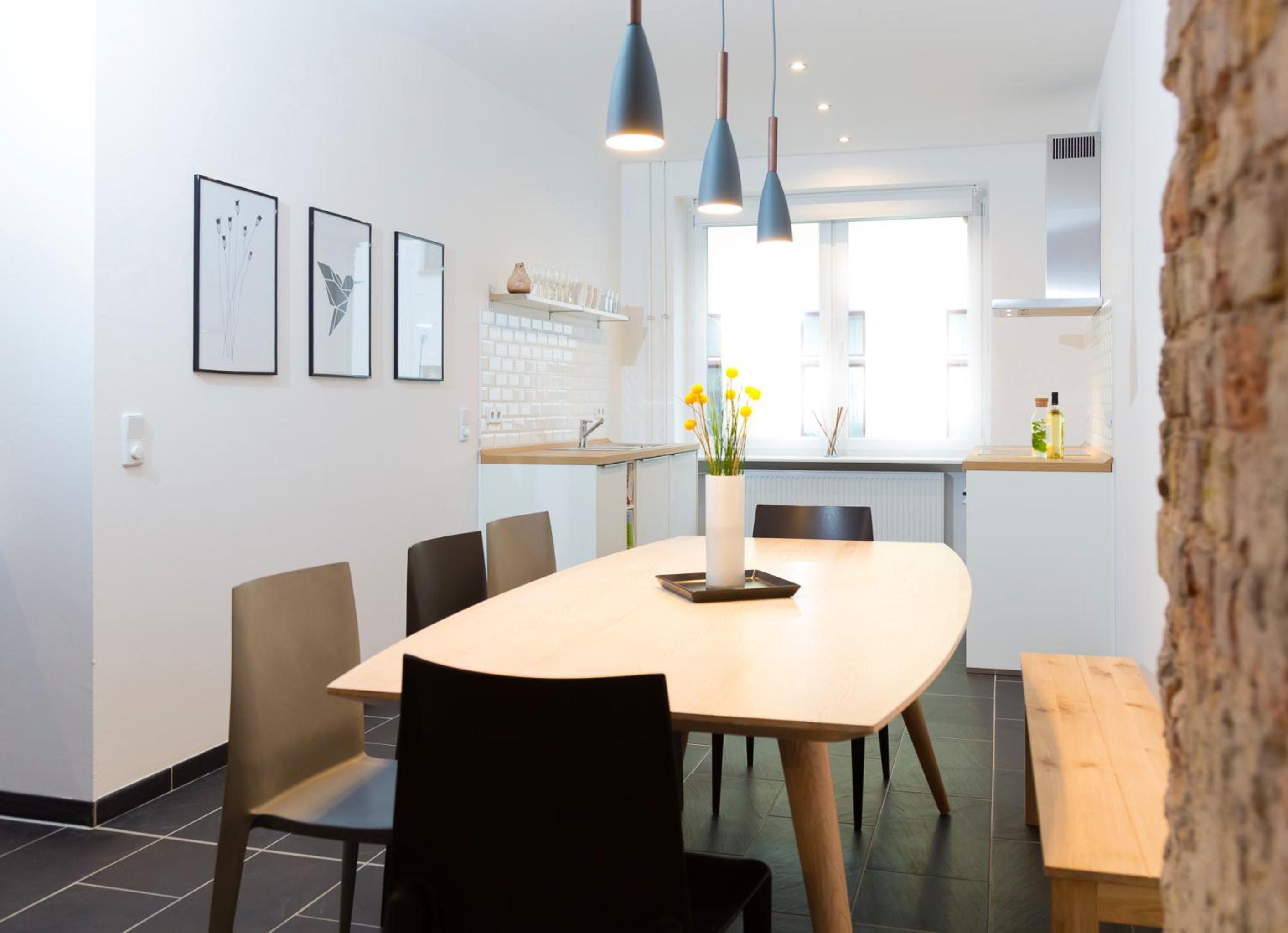 Three-Bedroom Apartment with Balcony photo 3