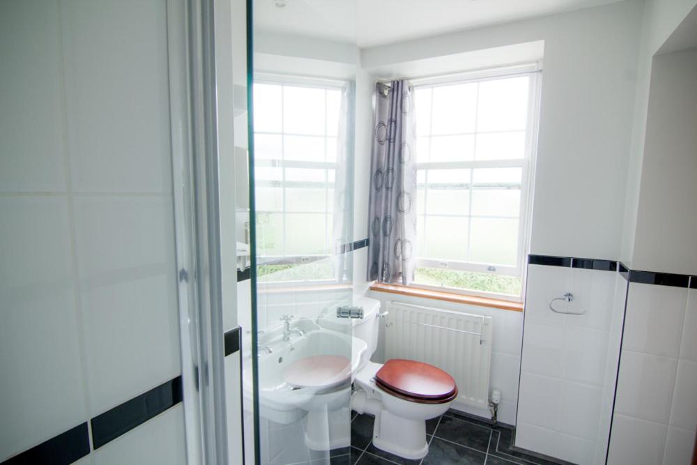 Double or Twin Room with Shower photo 3