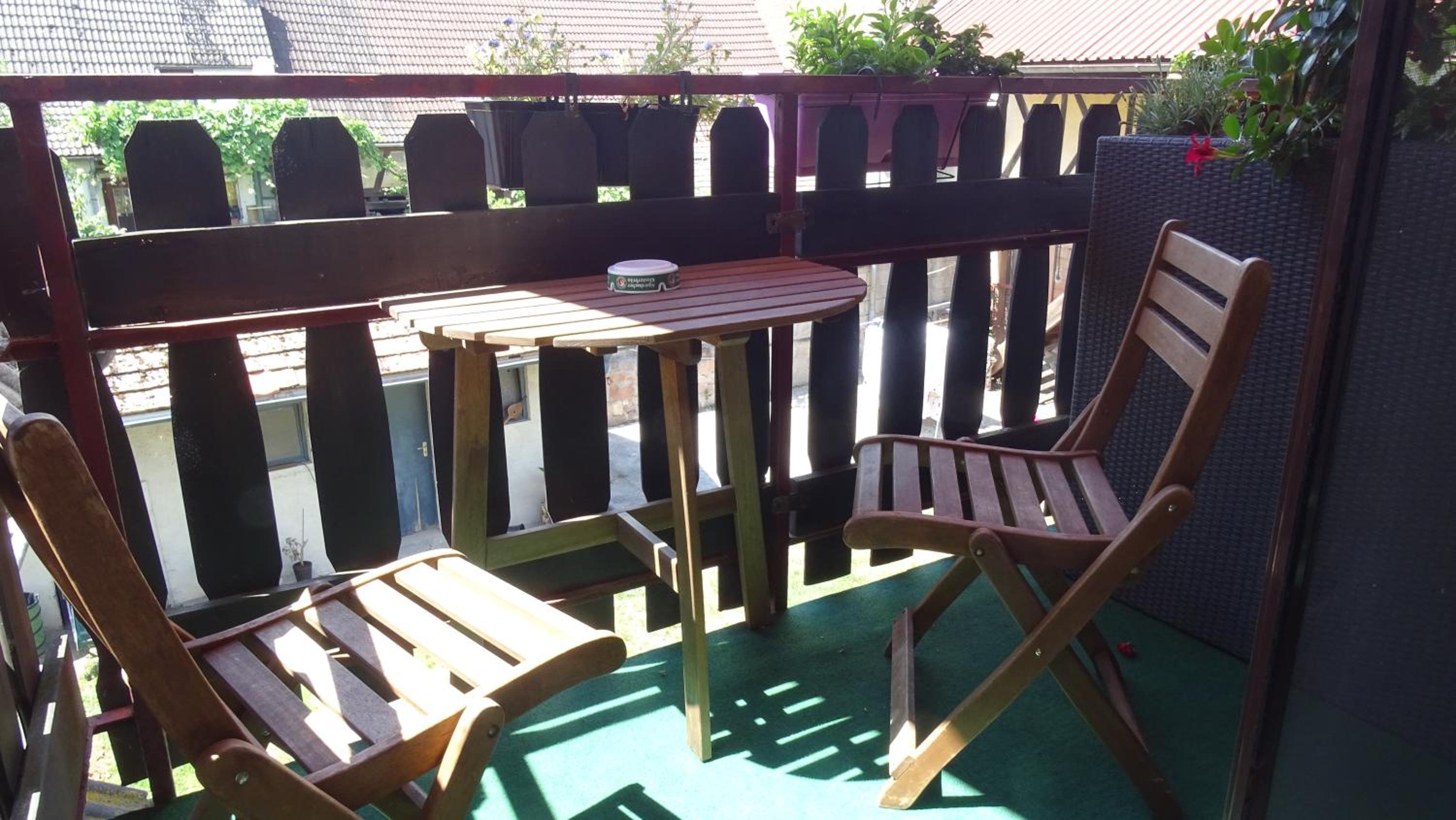 Double Room with Balcony - Photo 7