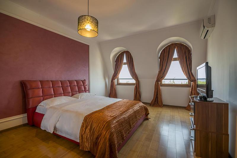 Two-Bedroom Apartment with Balcony
