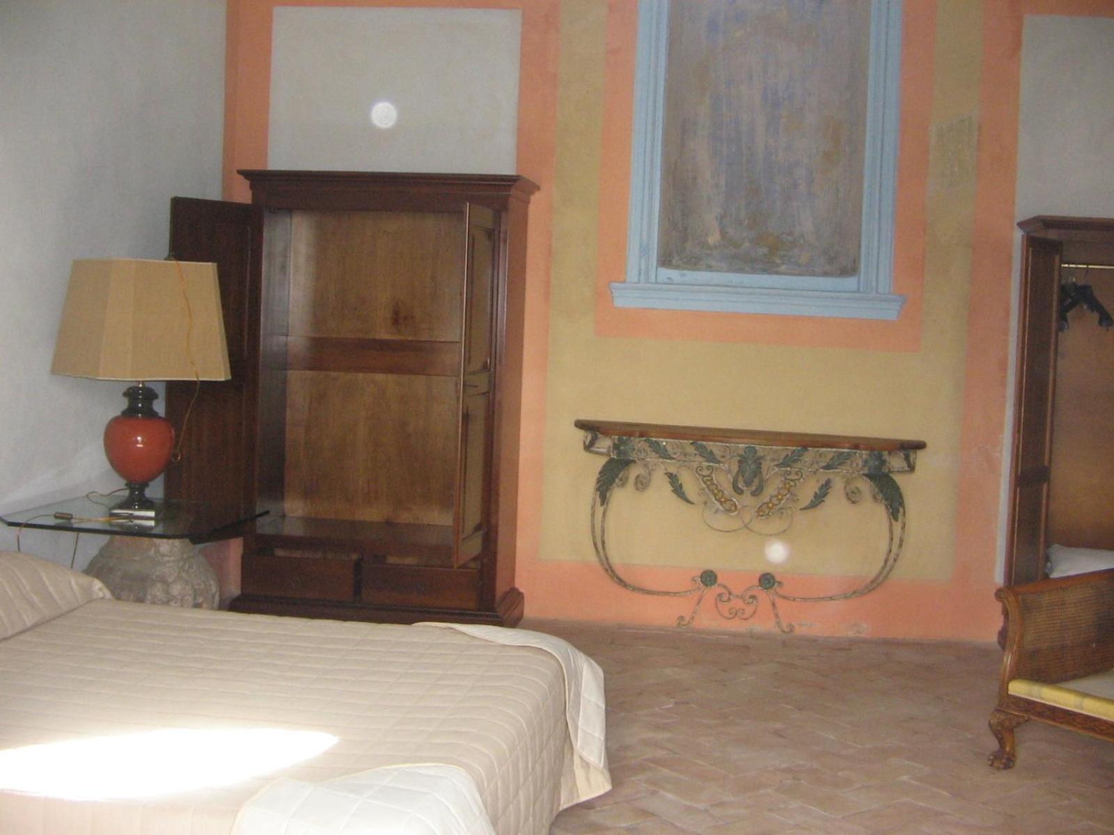 Villa photo 2