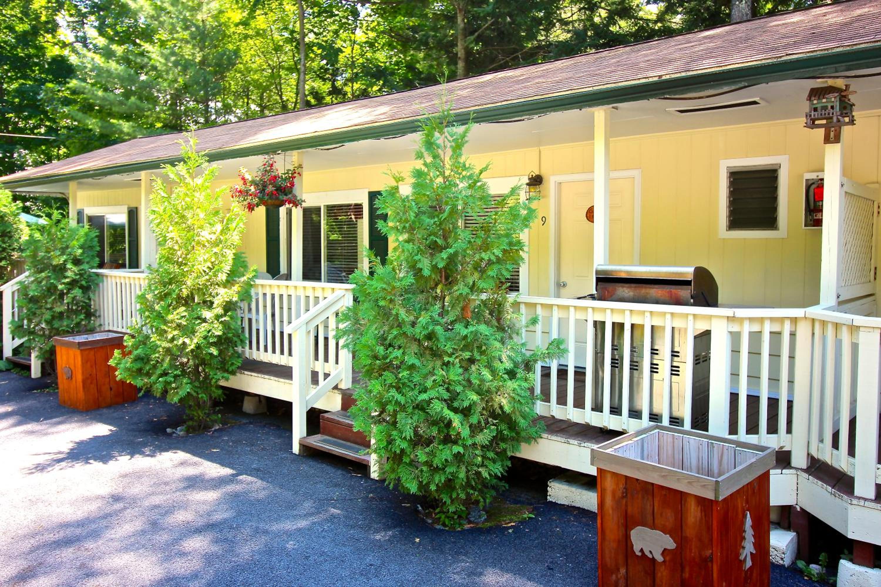 	Deluxe Two Bedroom Suite with Private Deck photo 2