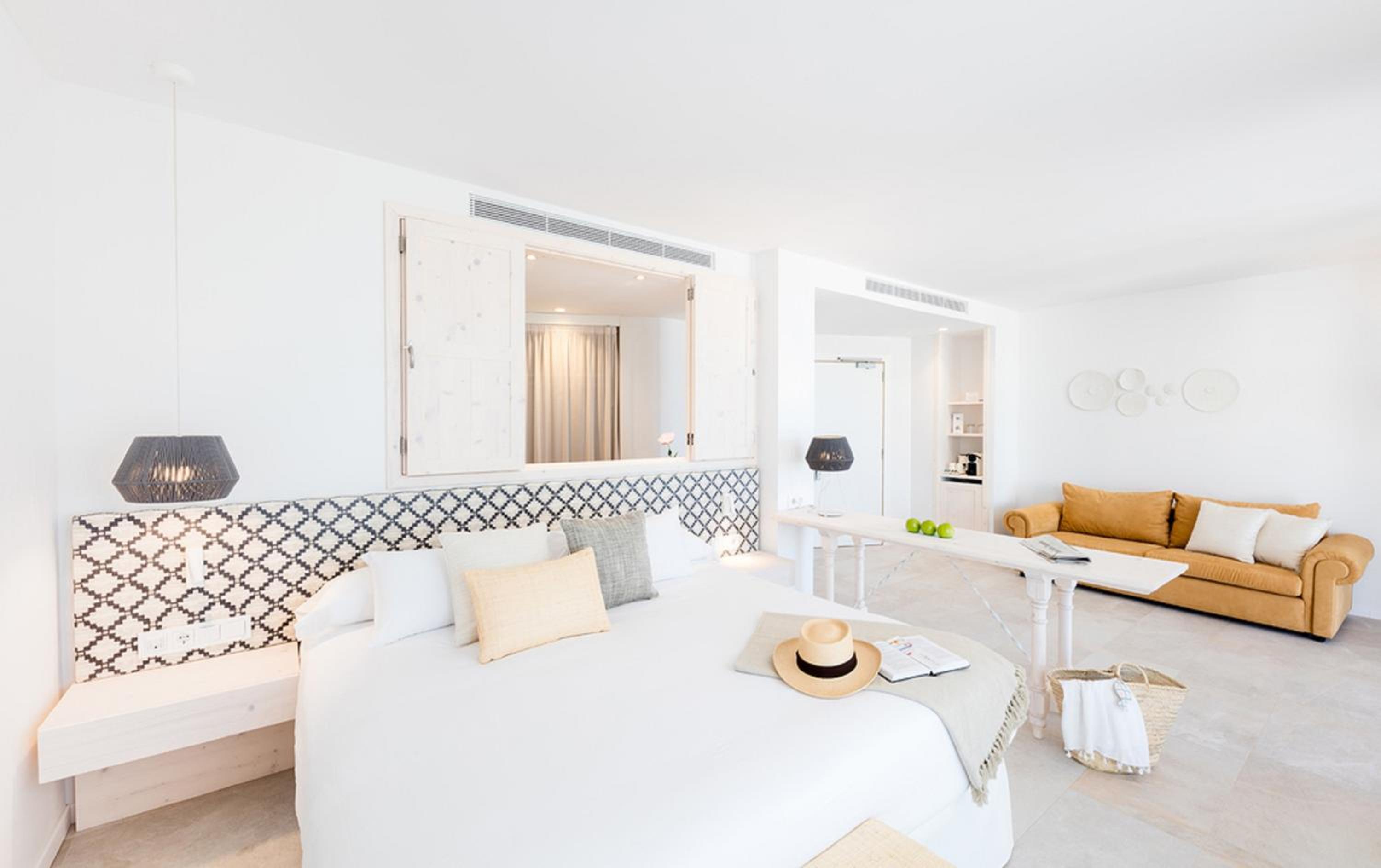 Junior Suite with Sea View - Photo 8