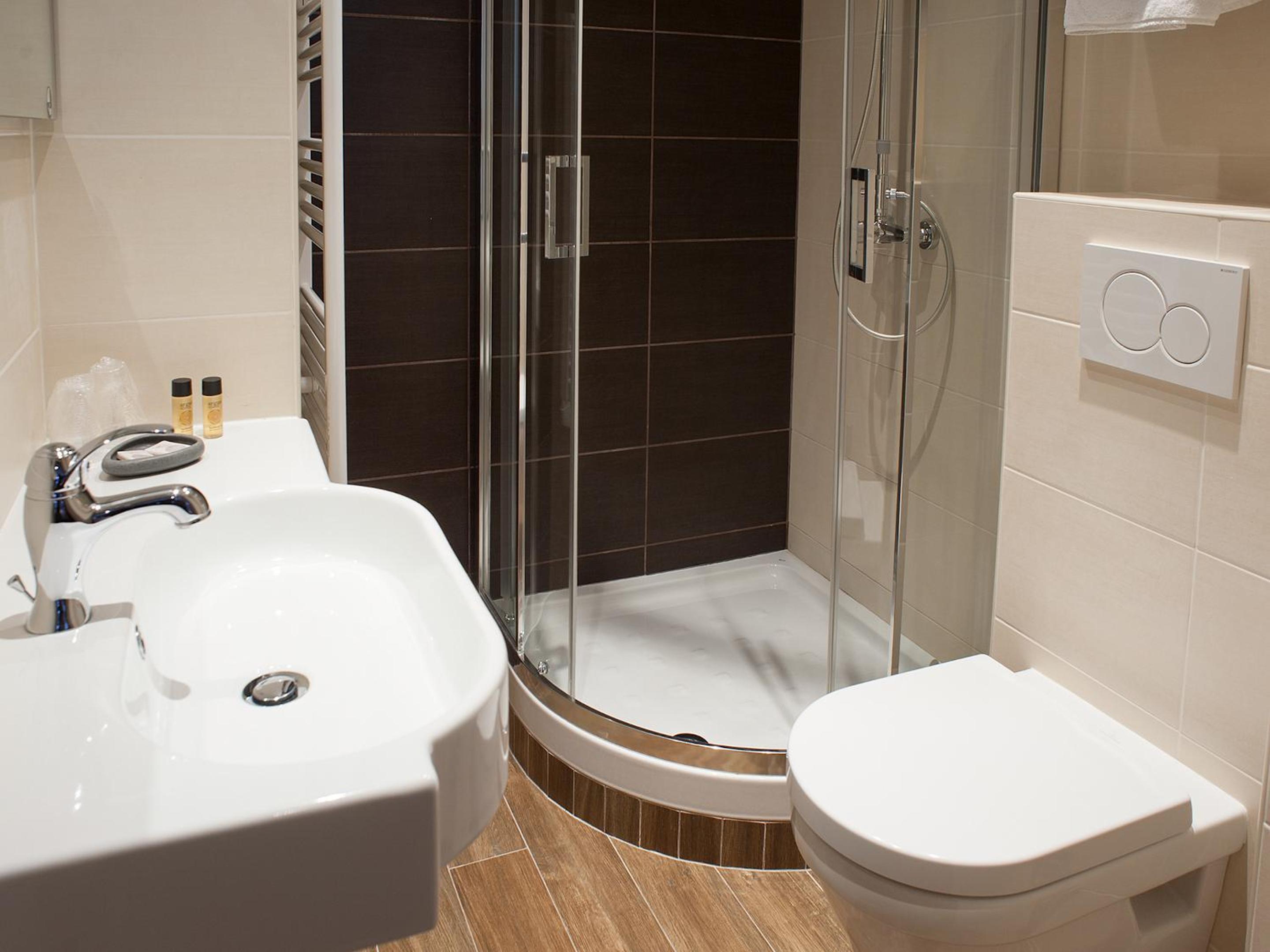 Standard Double or Twin Room - Photo 2