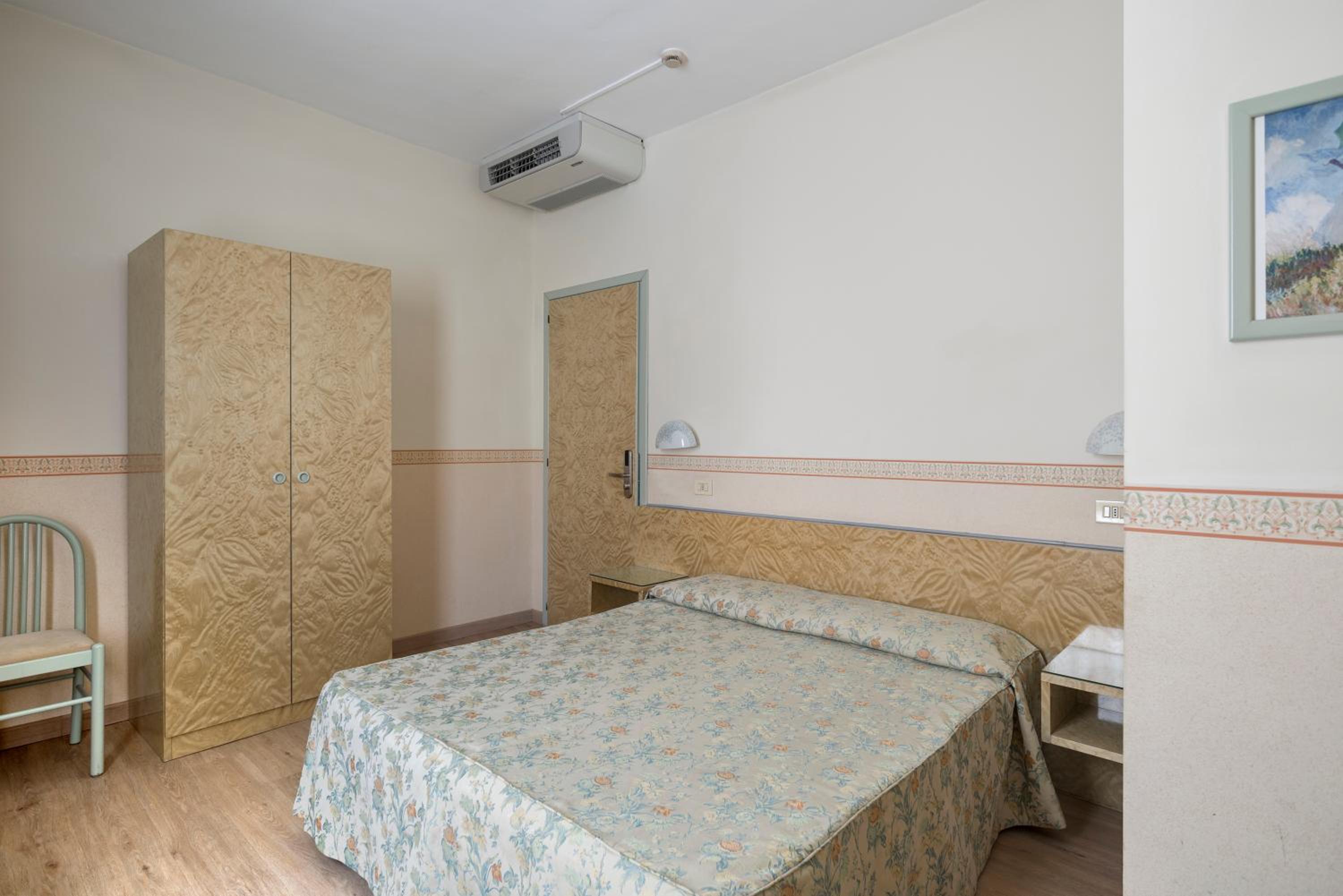 Double Or Twin Room photo 2