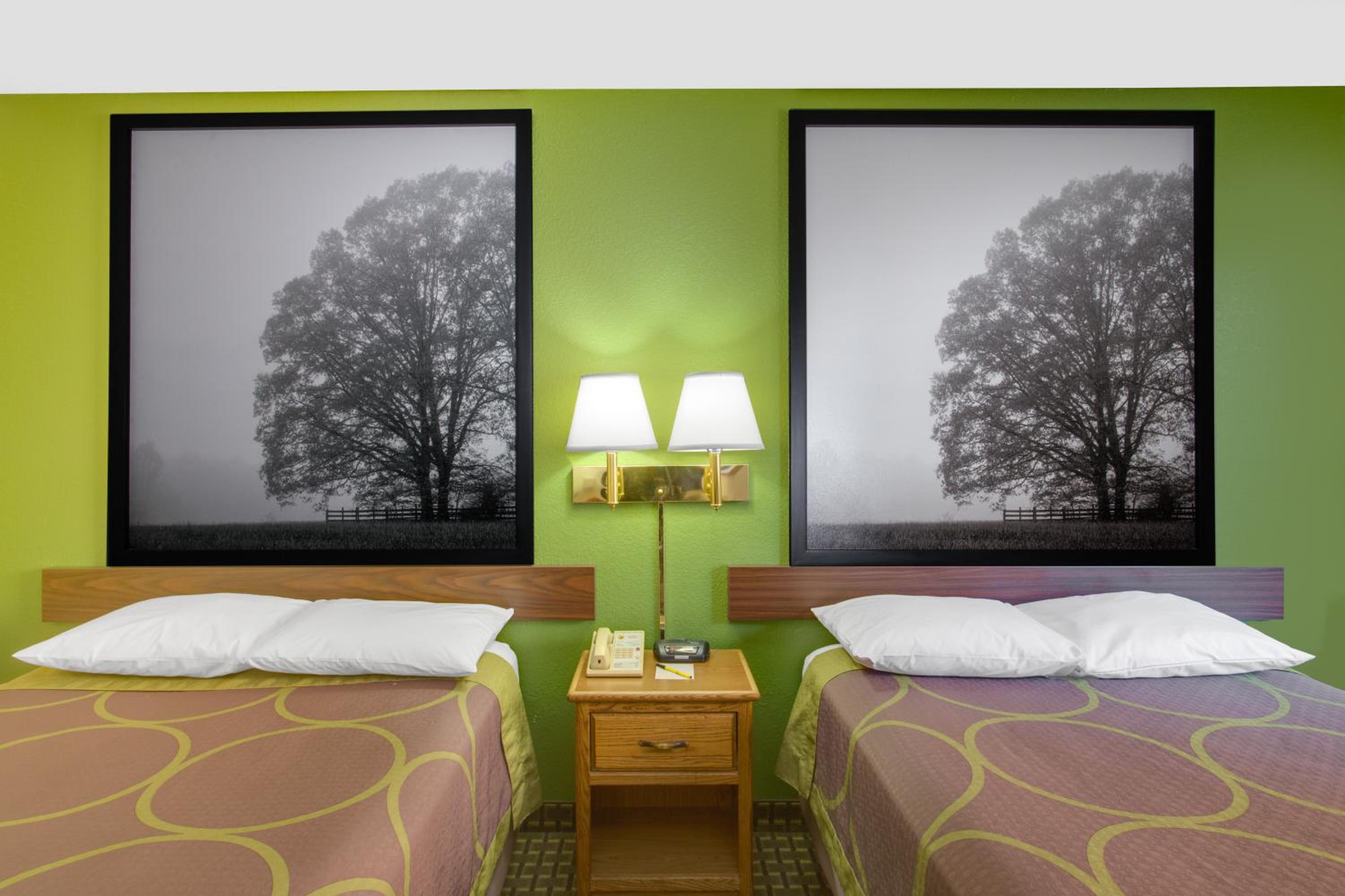 Deluxe Double Room with Two Double Beds - Non-Smoking - Photo 1