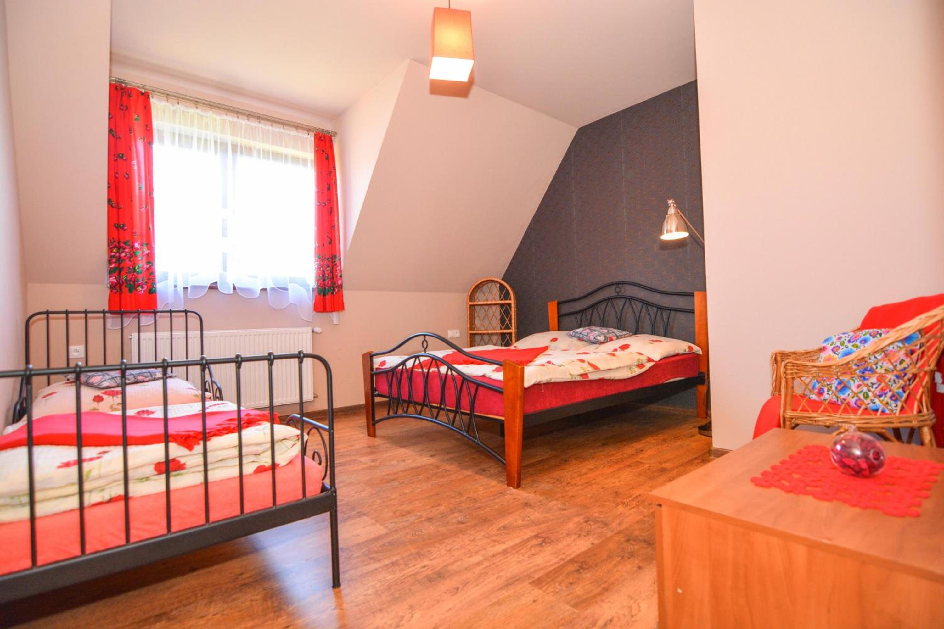 One-Bedroom Apartment - Photo 3