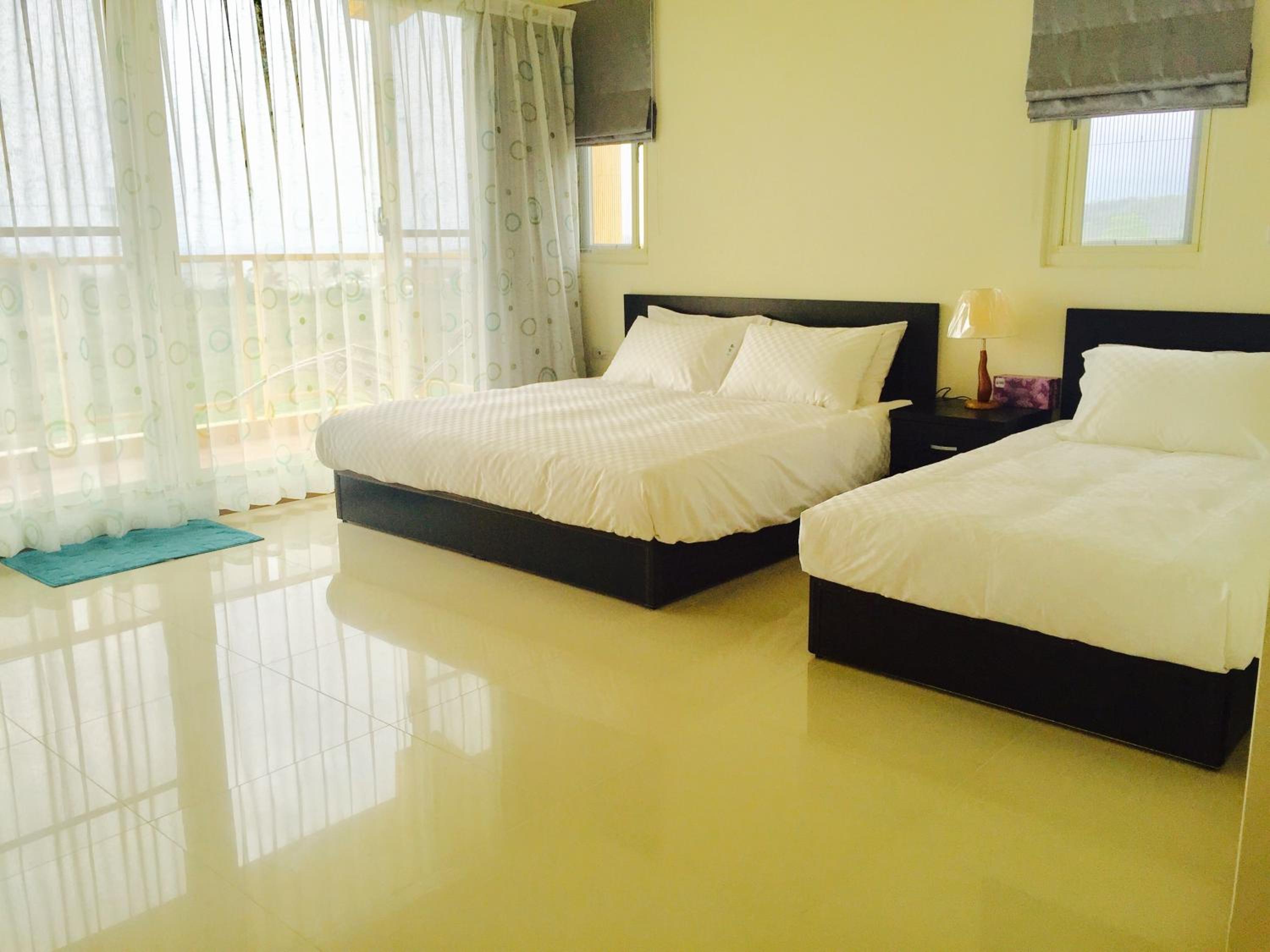 Family Room with Sea View