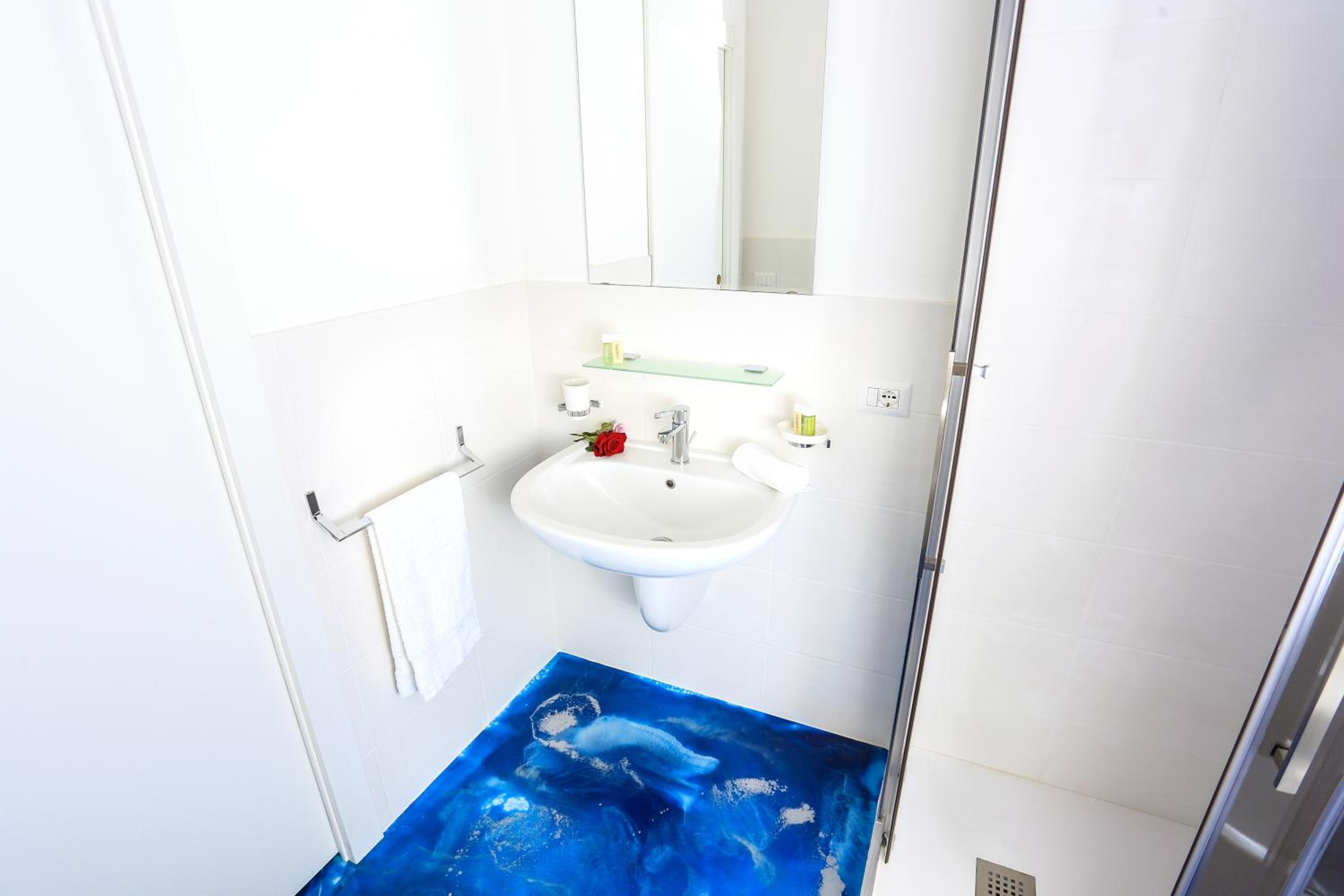 Deluxe Double Room with Spa Bath  - Photo 15