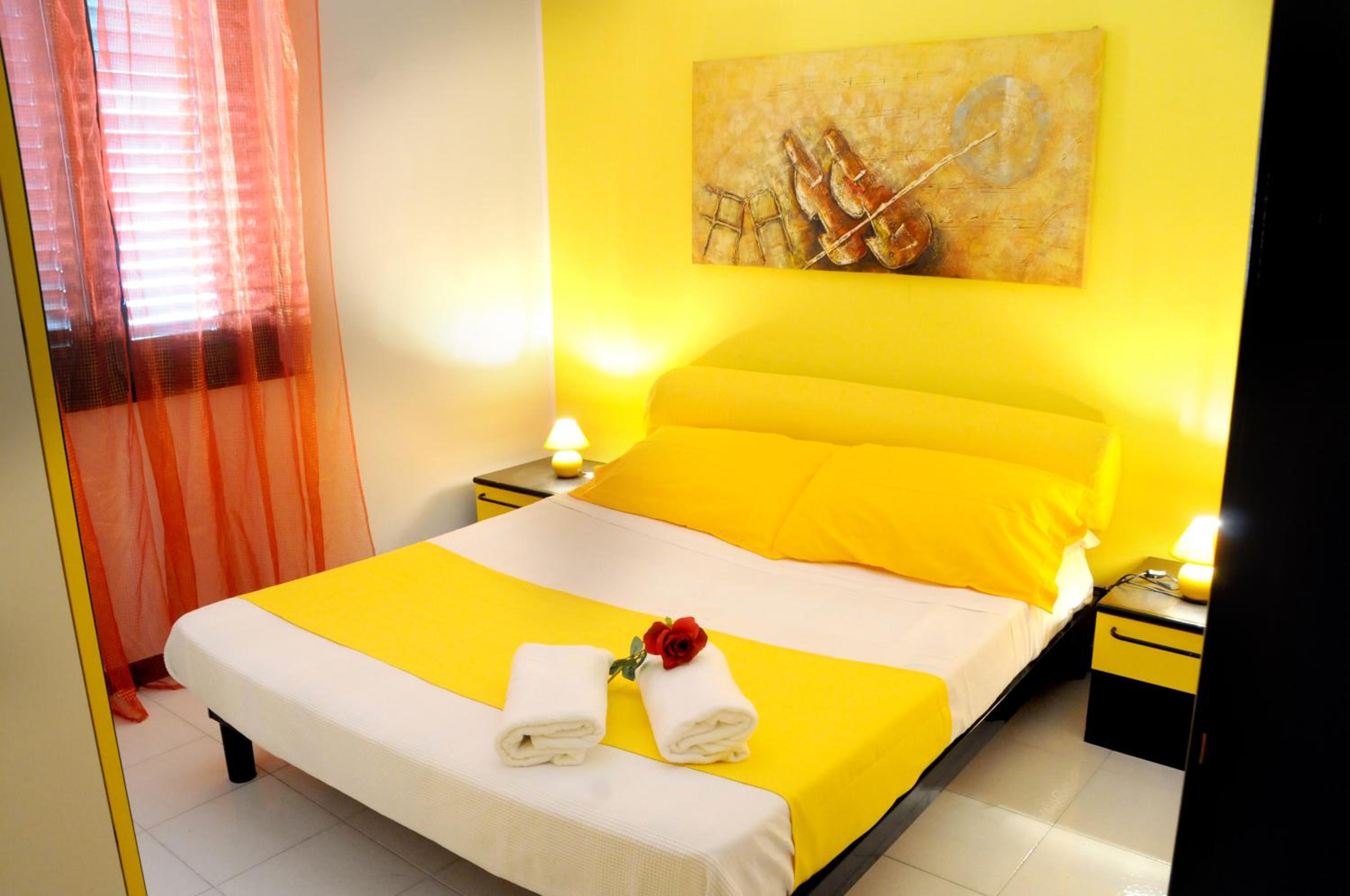 One-Bedroom Apartment with Sea View and Terrace photo 1