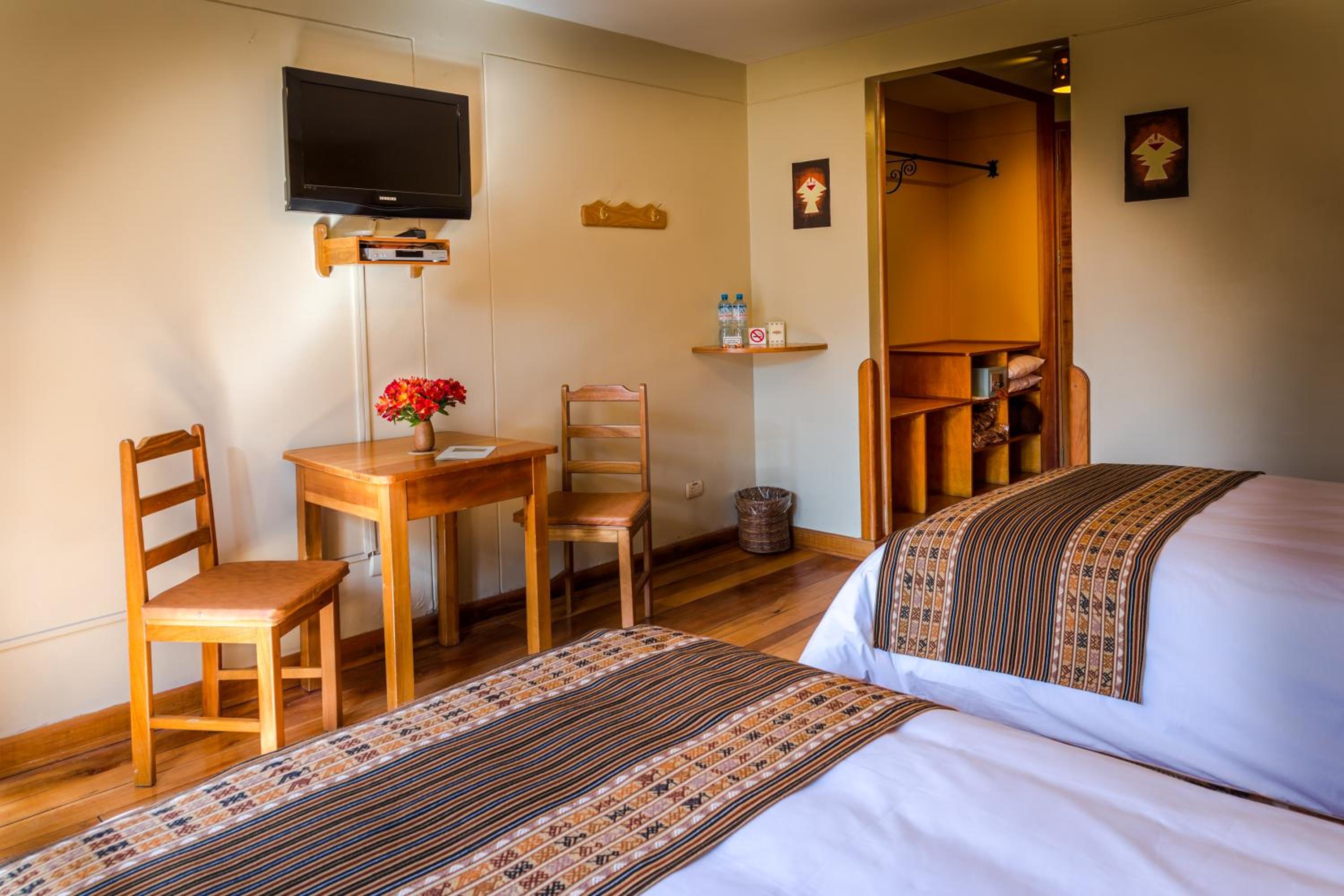 Standard Twin Room photo 3