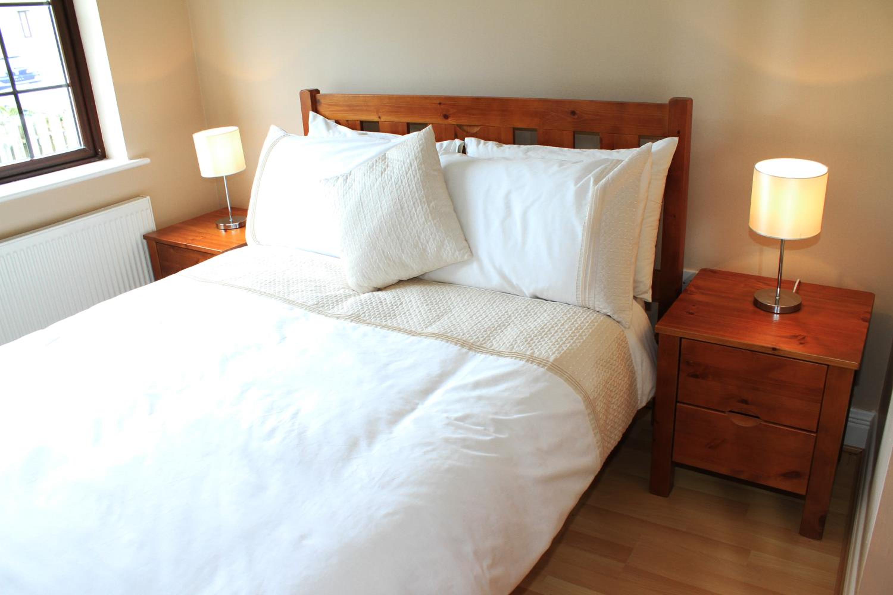 Three-Bedroom House - Photo 24