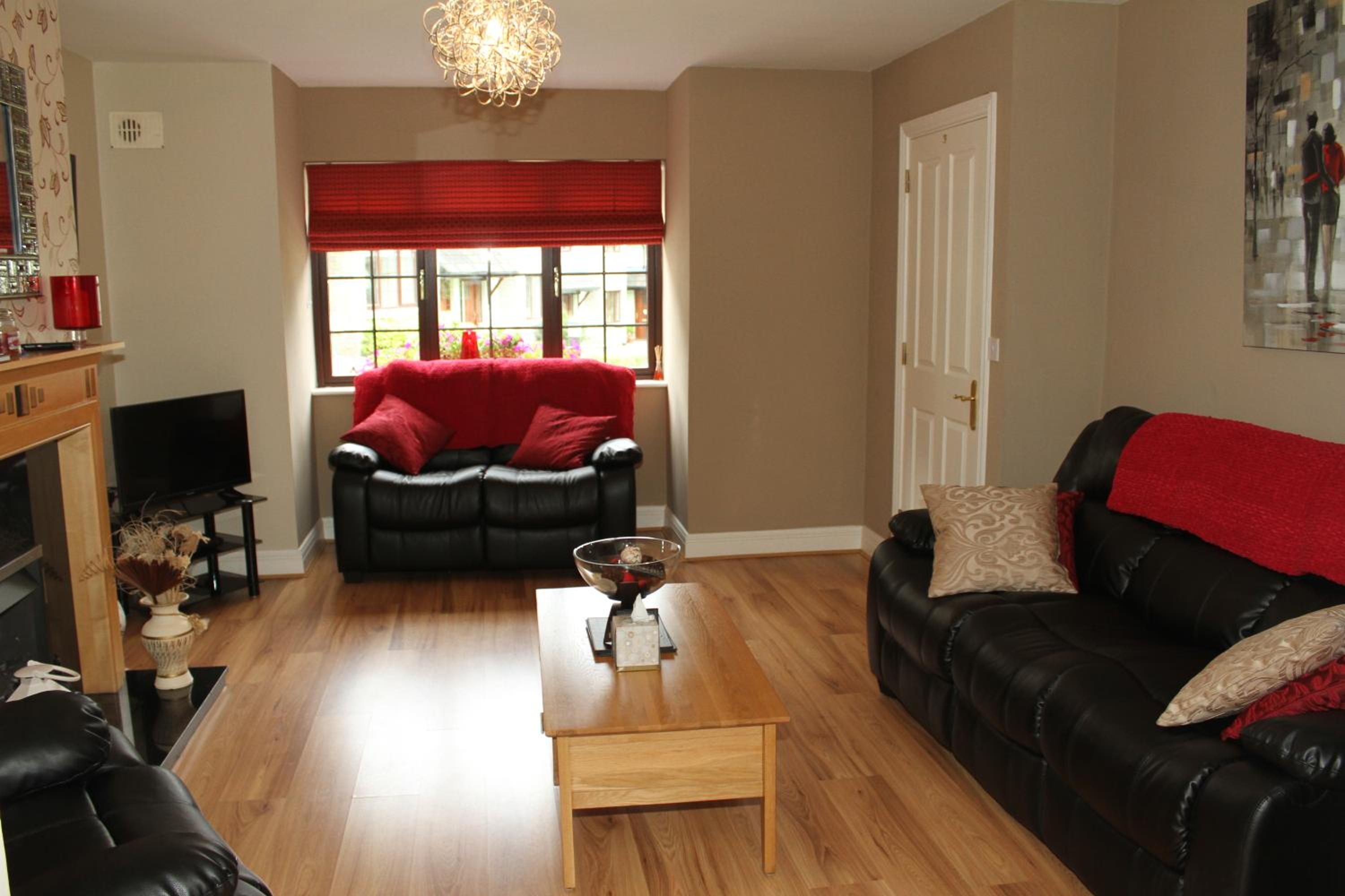 Three-Bedroom House - Photo 35