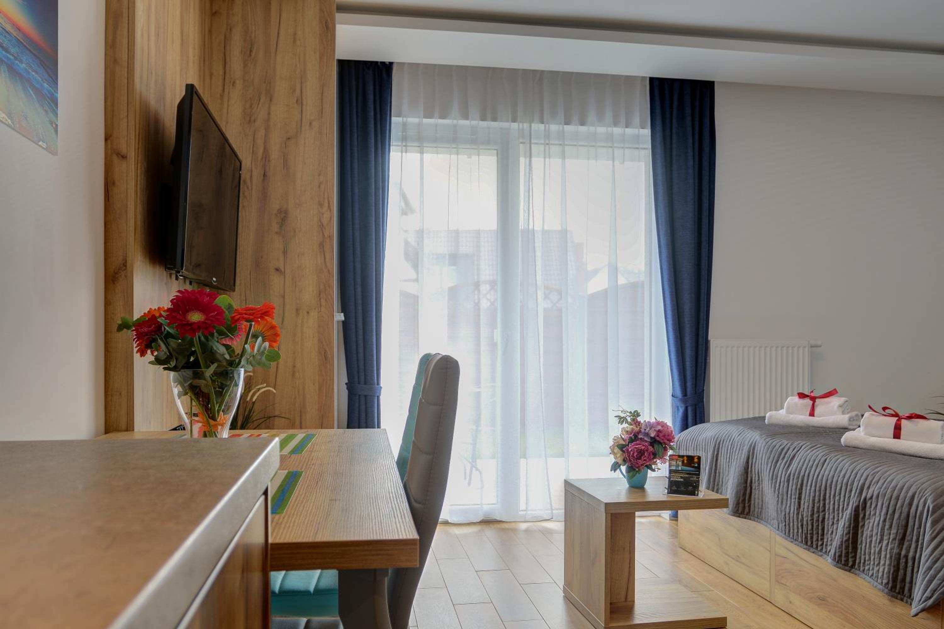 Studio Apartment photo 2